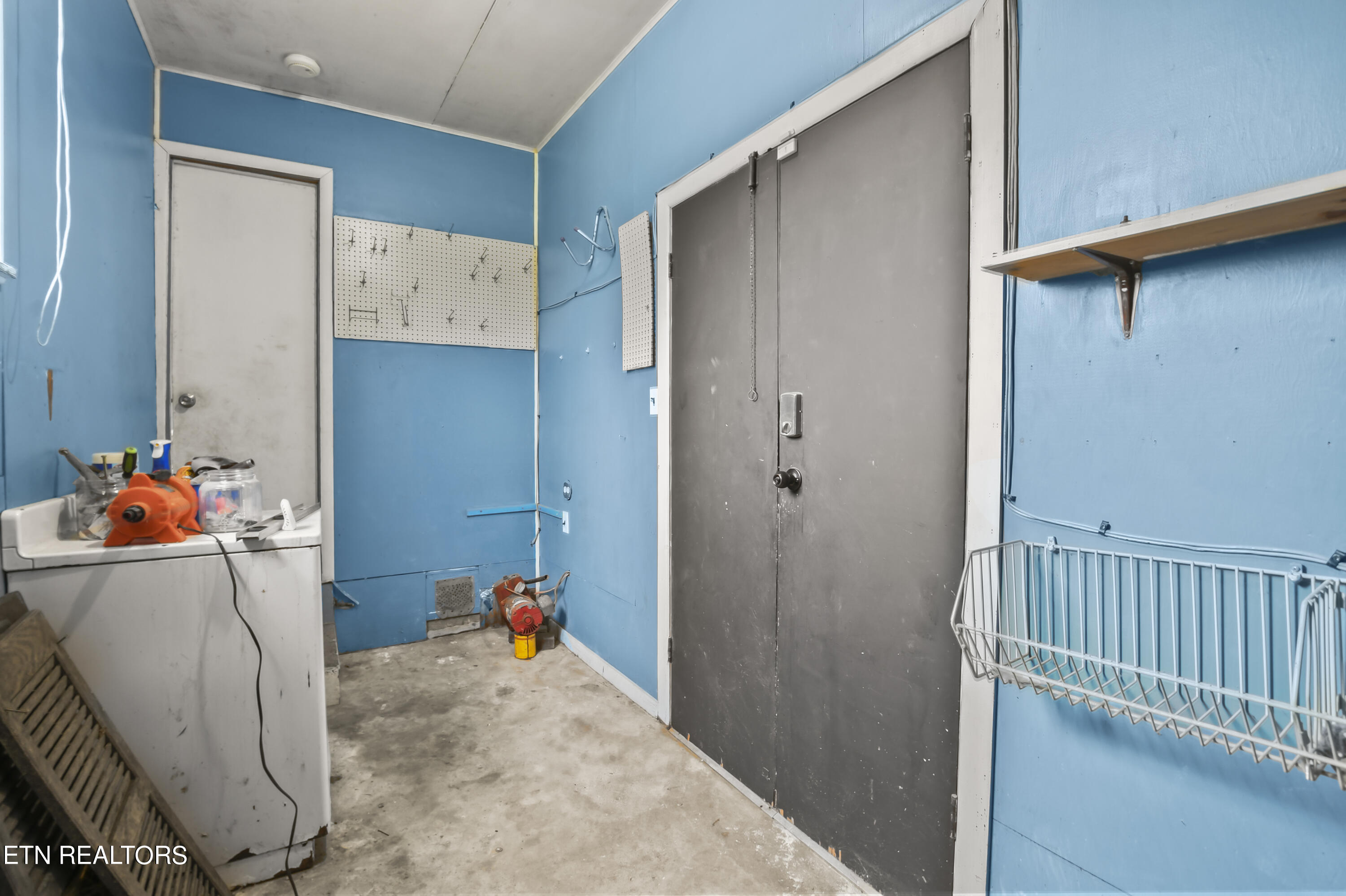 1669 Jeffers Road Rd