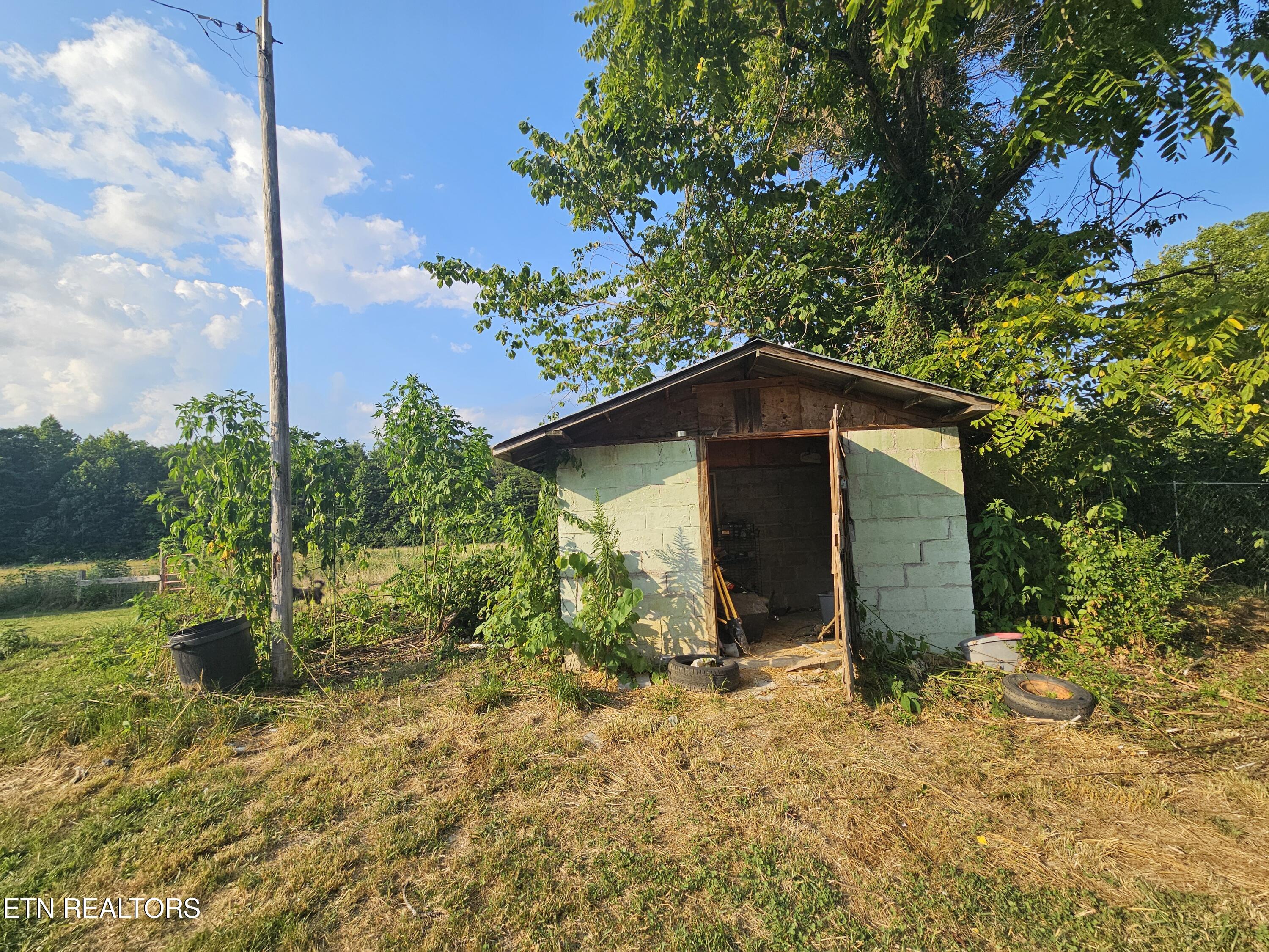 1669 Jeffers Road Rd