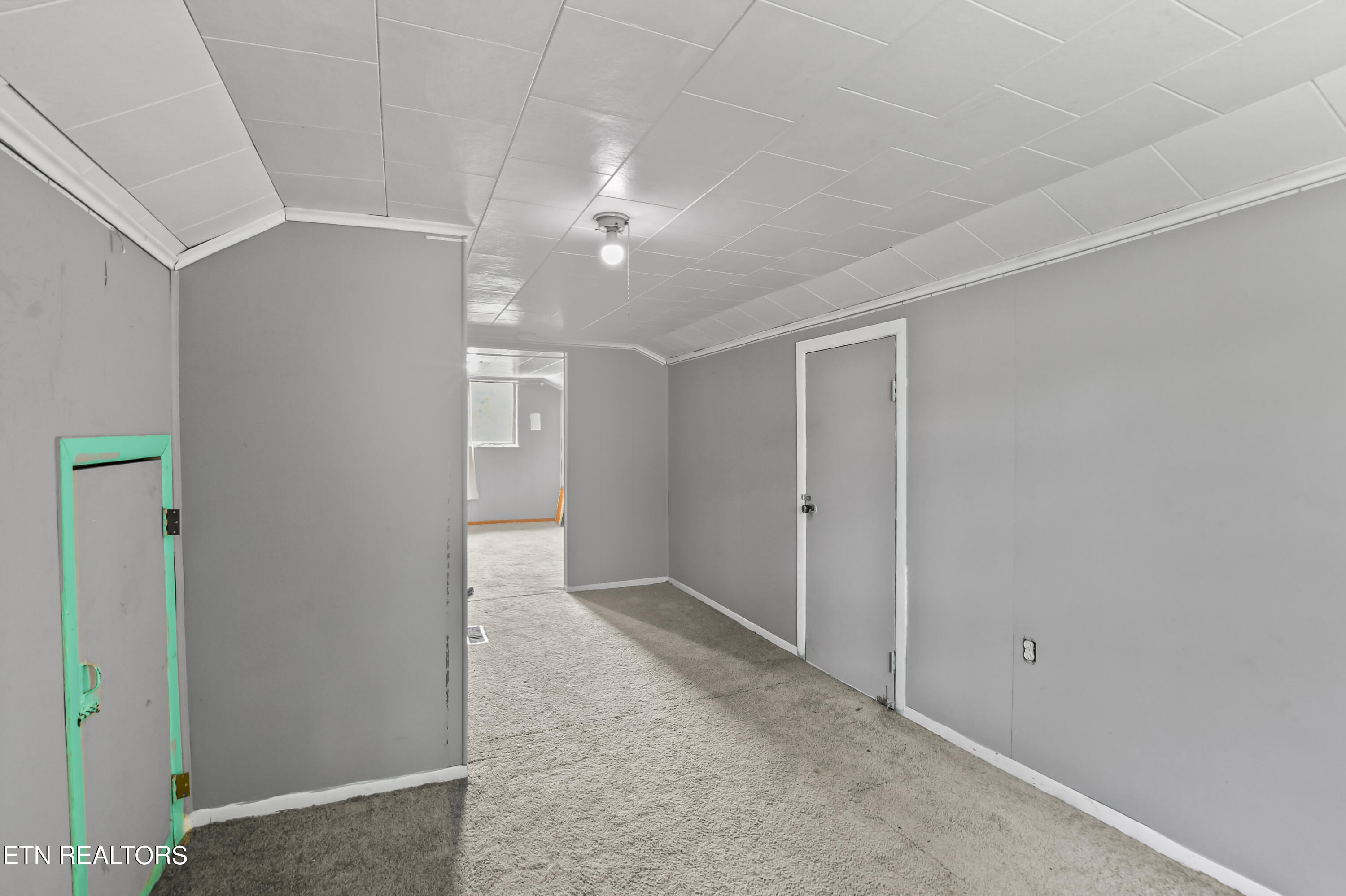 1669 Jeffers Road Rd