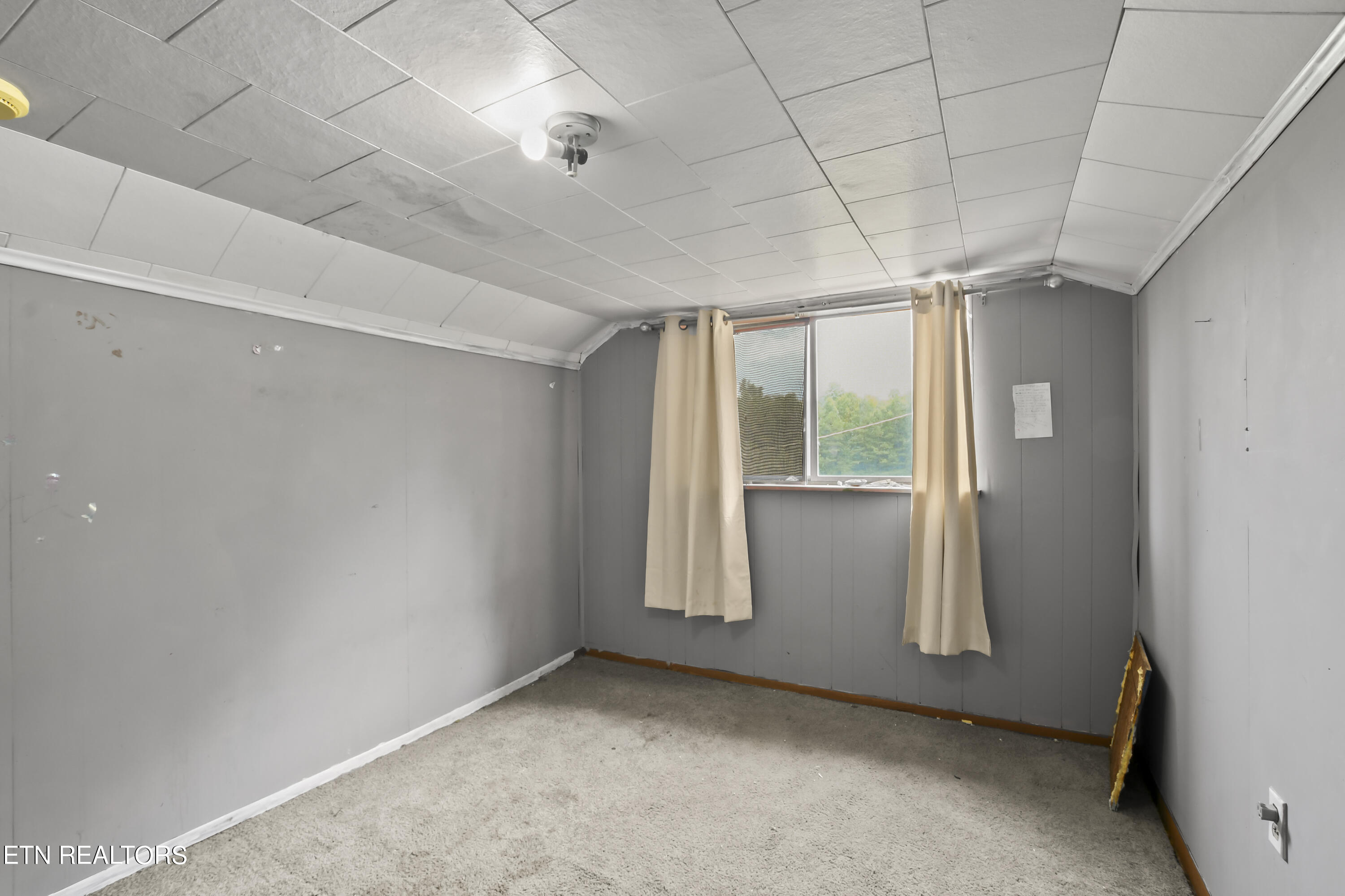 1669 Jeffers Road Rd