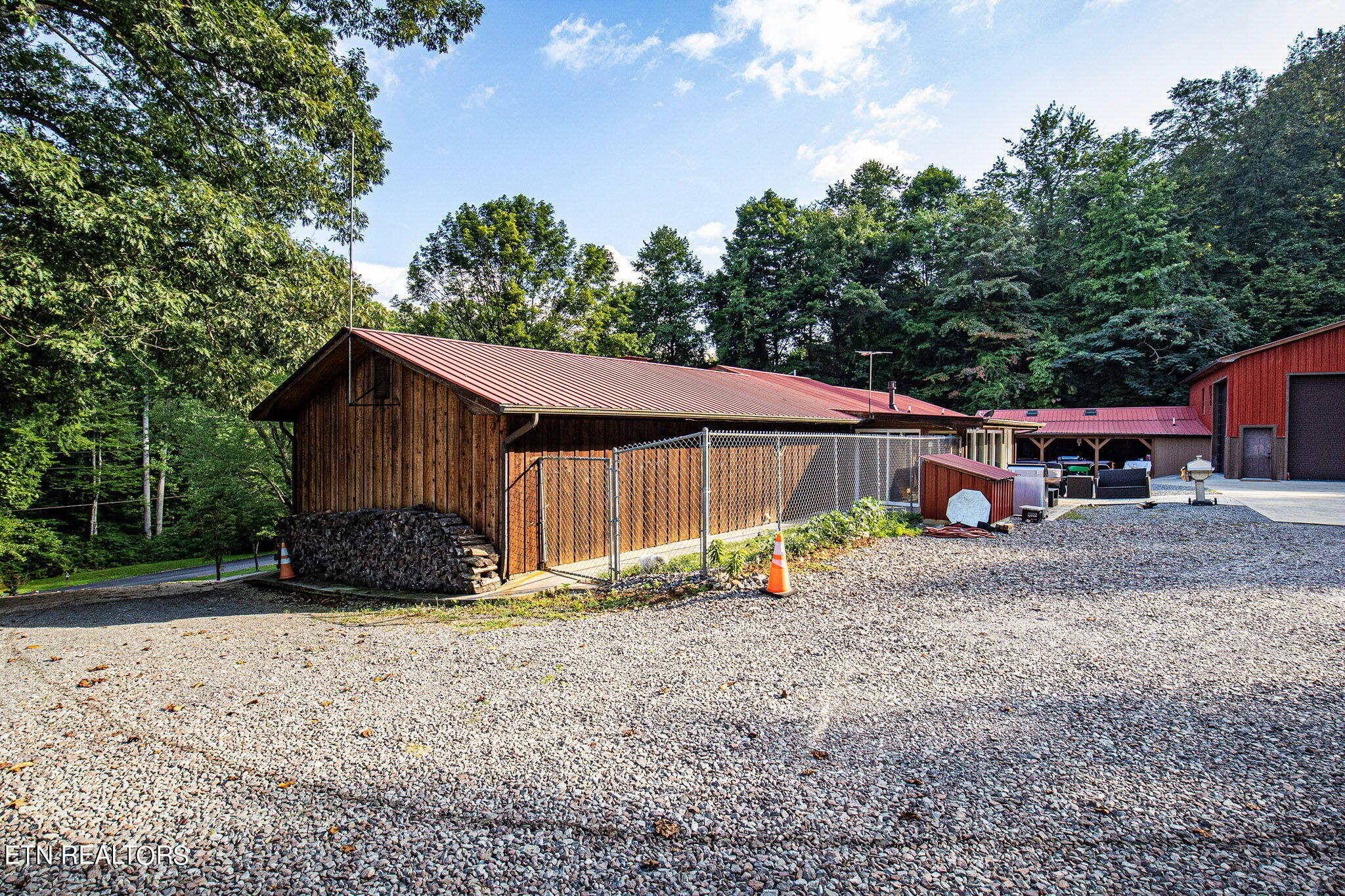 241 North. Dark Hollow Rd