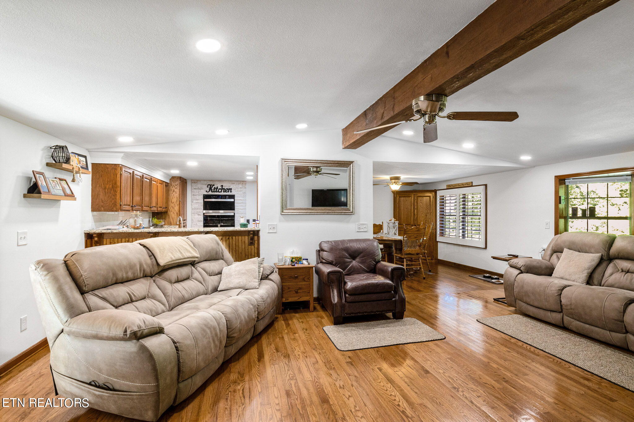 241 North. Dark Hollow Rd