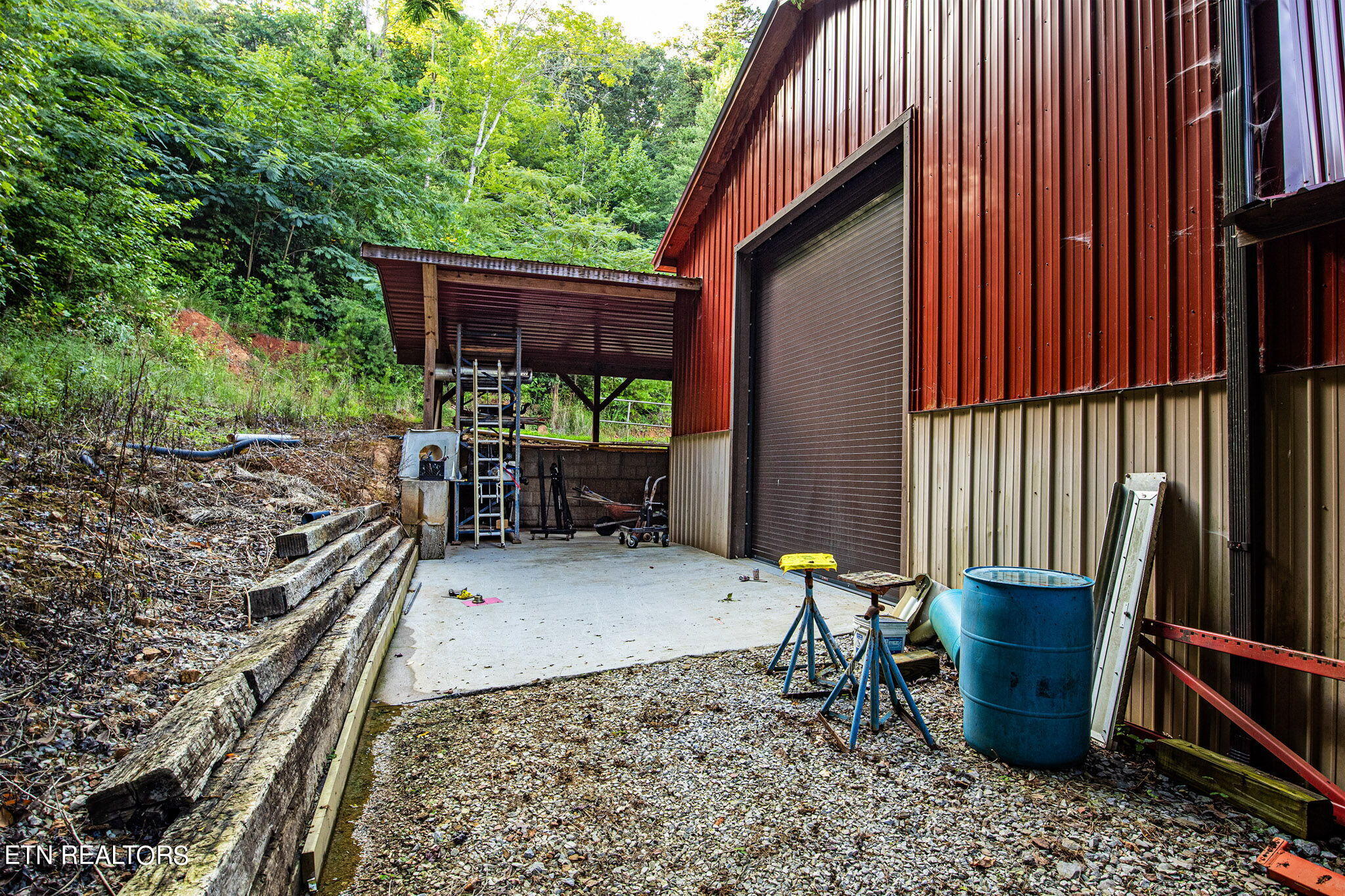 241 North. Dark Hollow Rd