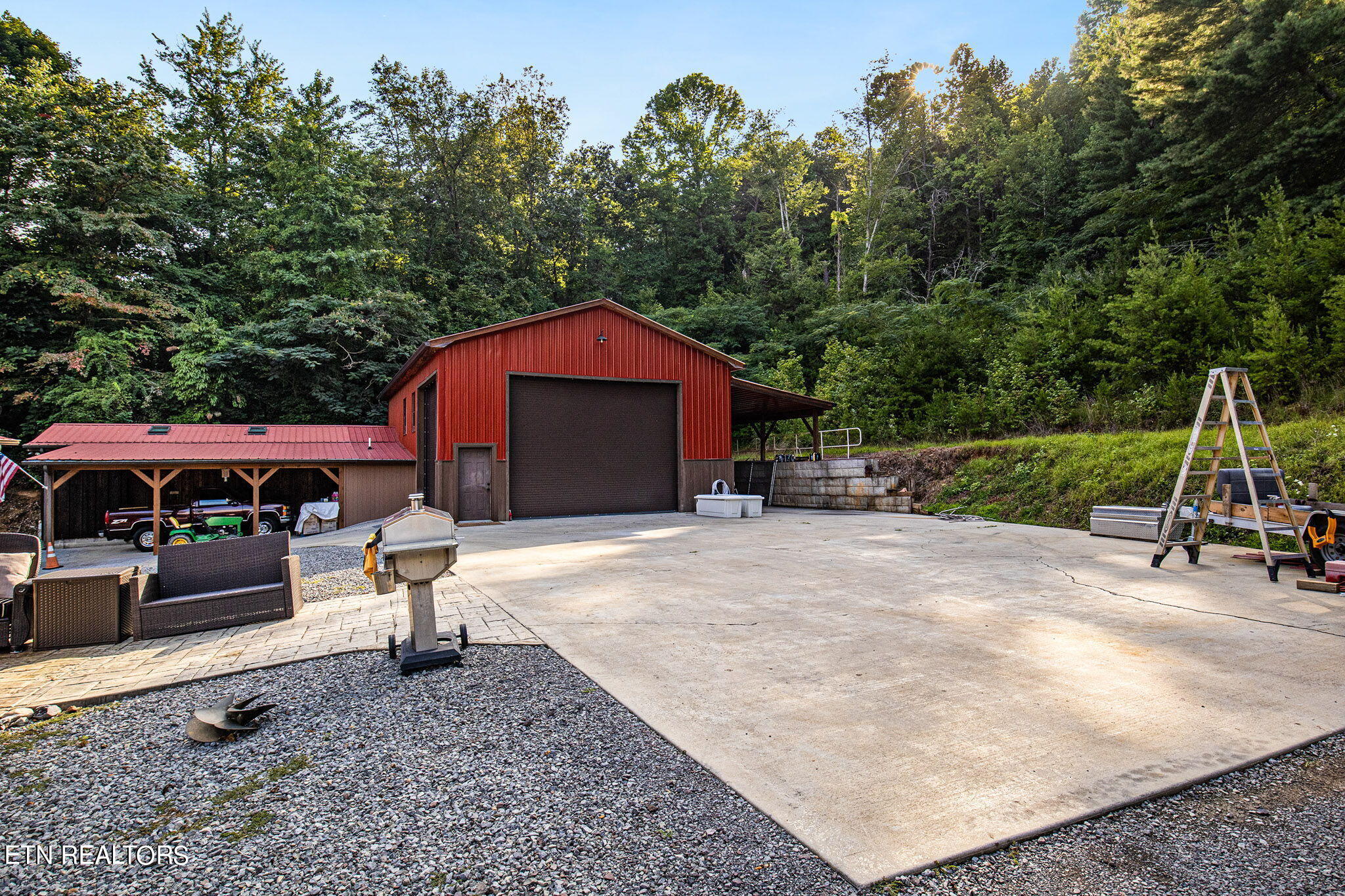 241 North. Dark Hollow Rd