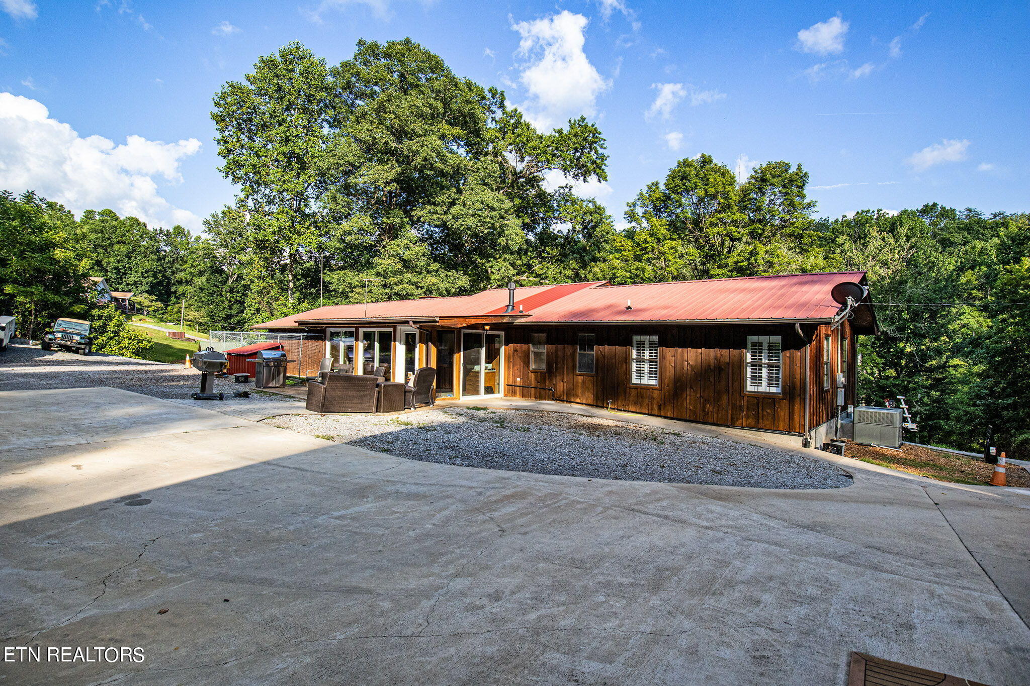 241 North. Dark Hollow Rd