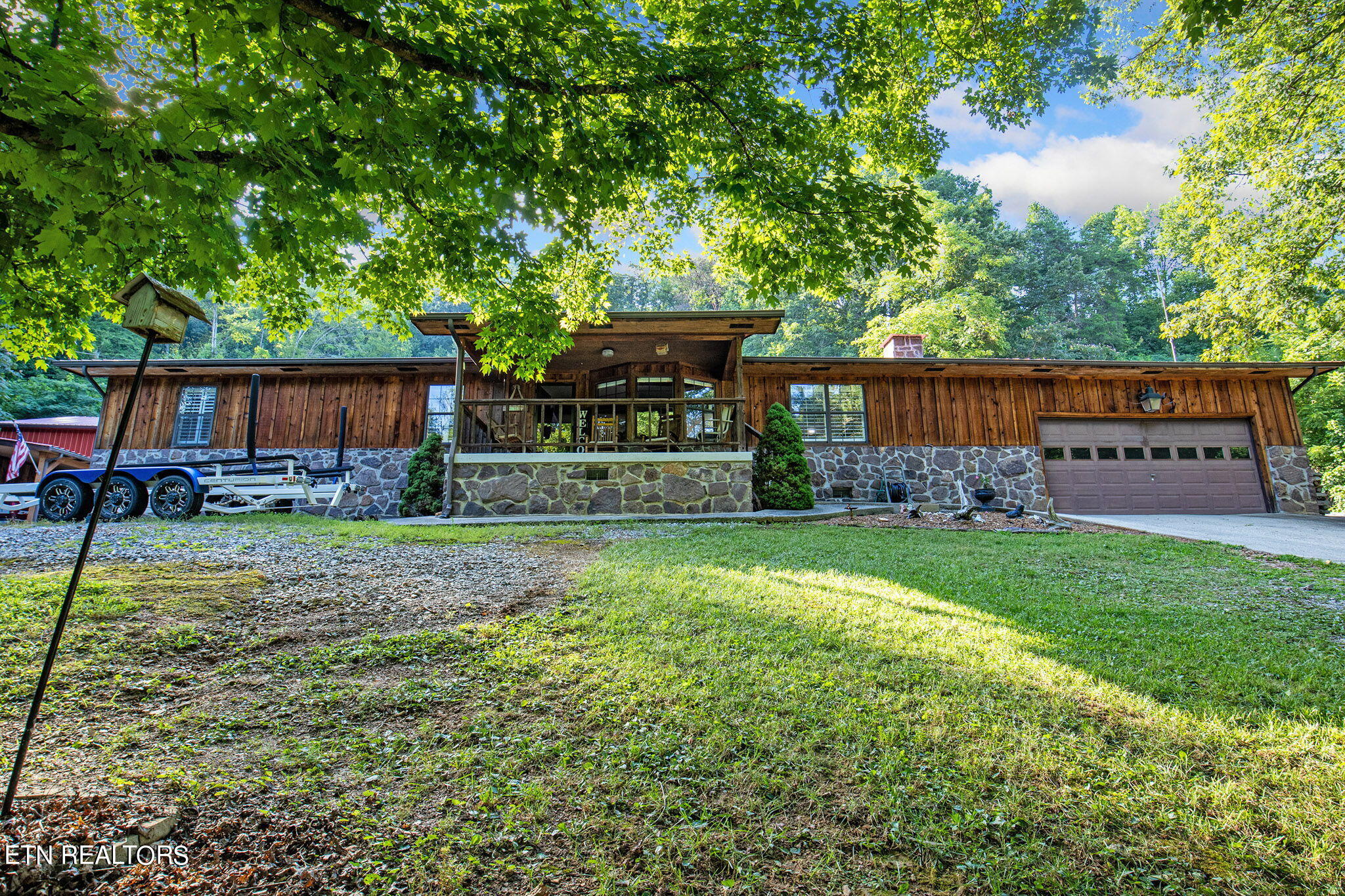 241 North. Dark Hollow Rd