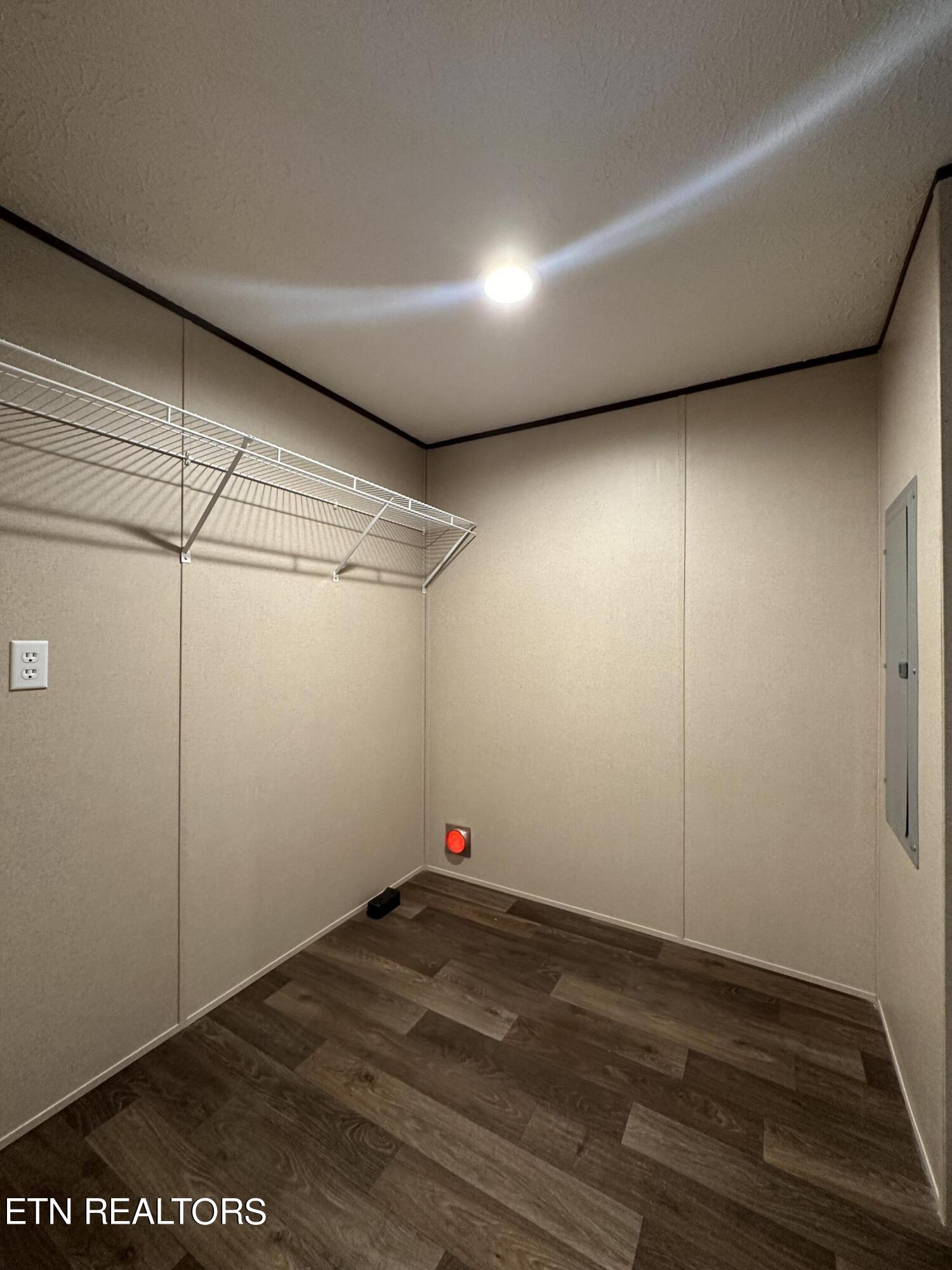 604 E Hemlock St, LaFollette