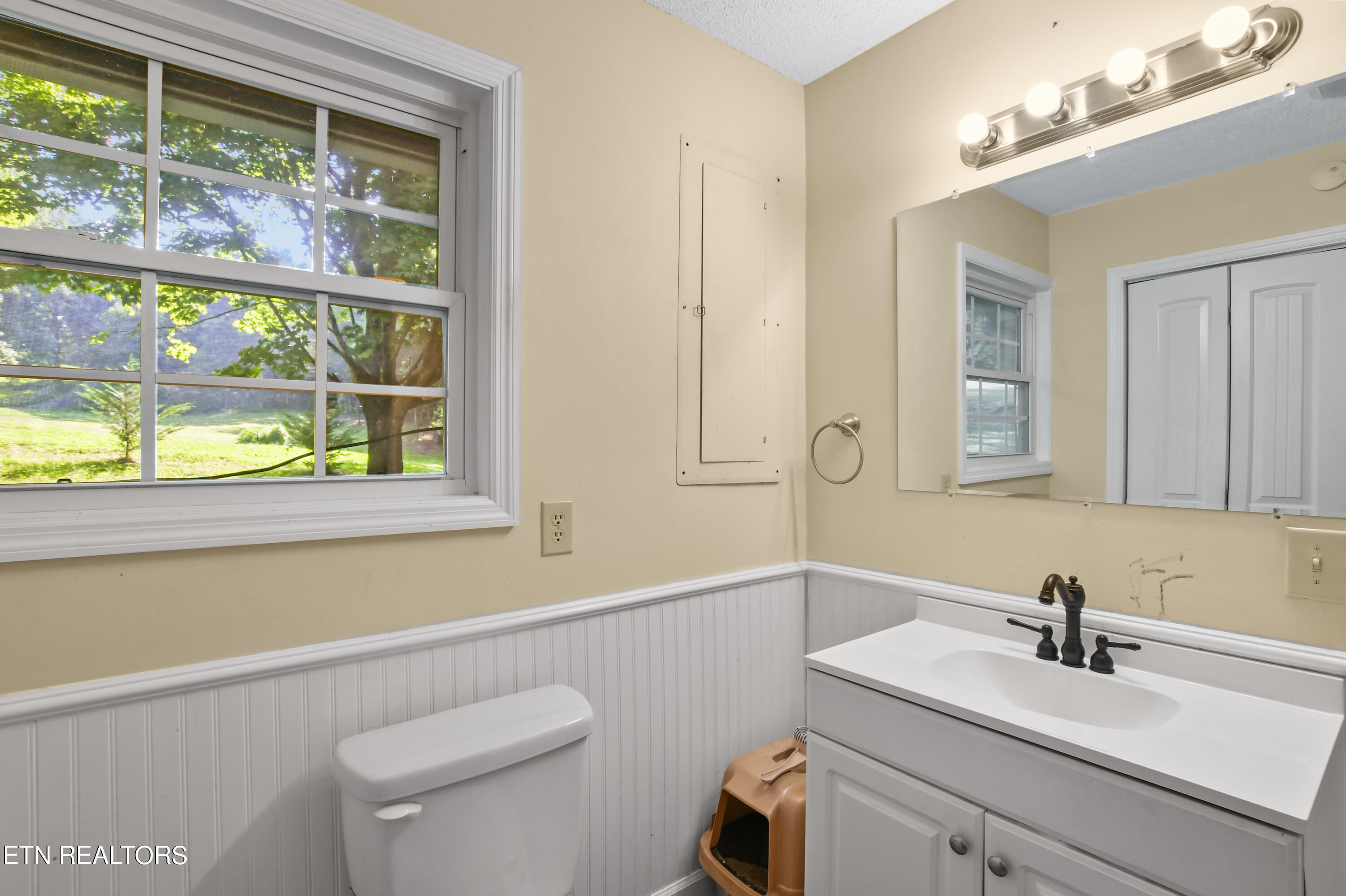 313 Mckinney Rd, LaFollette