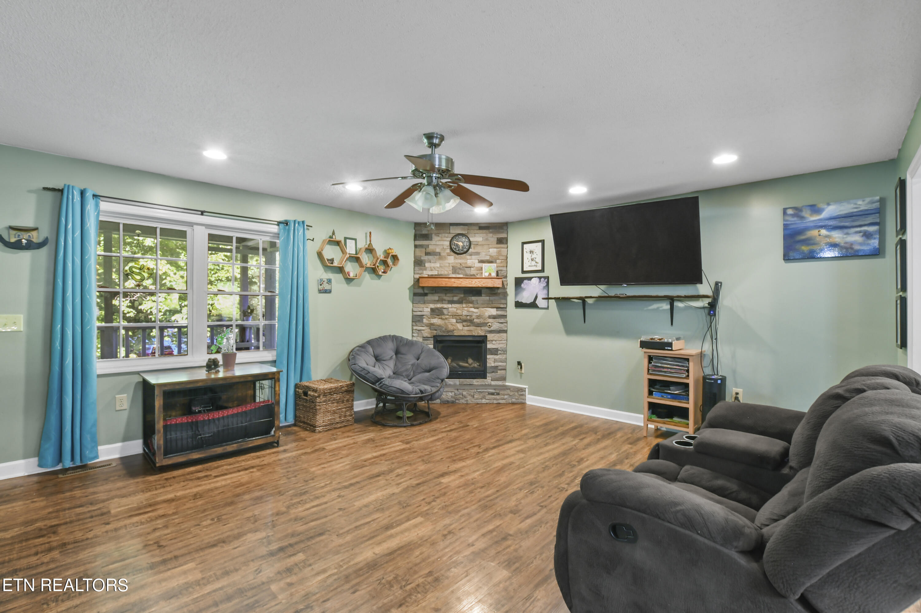 313 Mckinney Rd, LaFollette