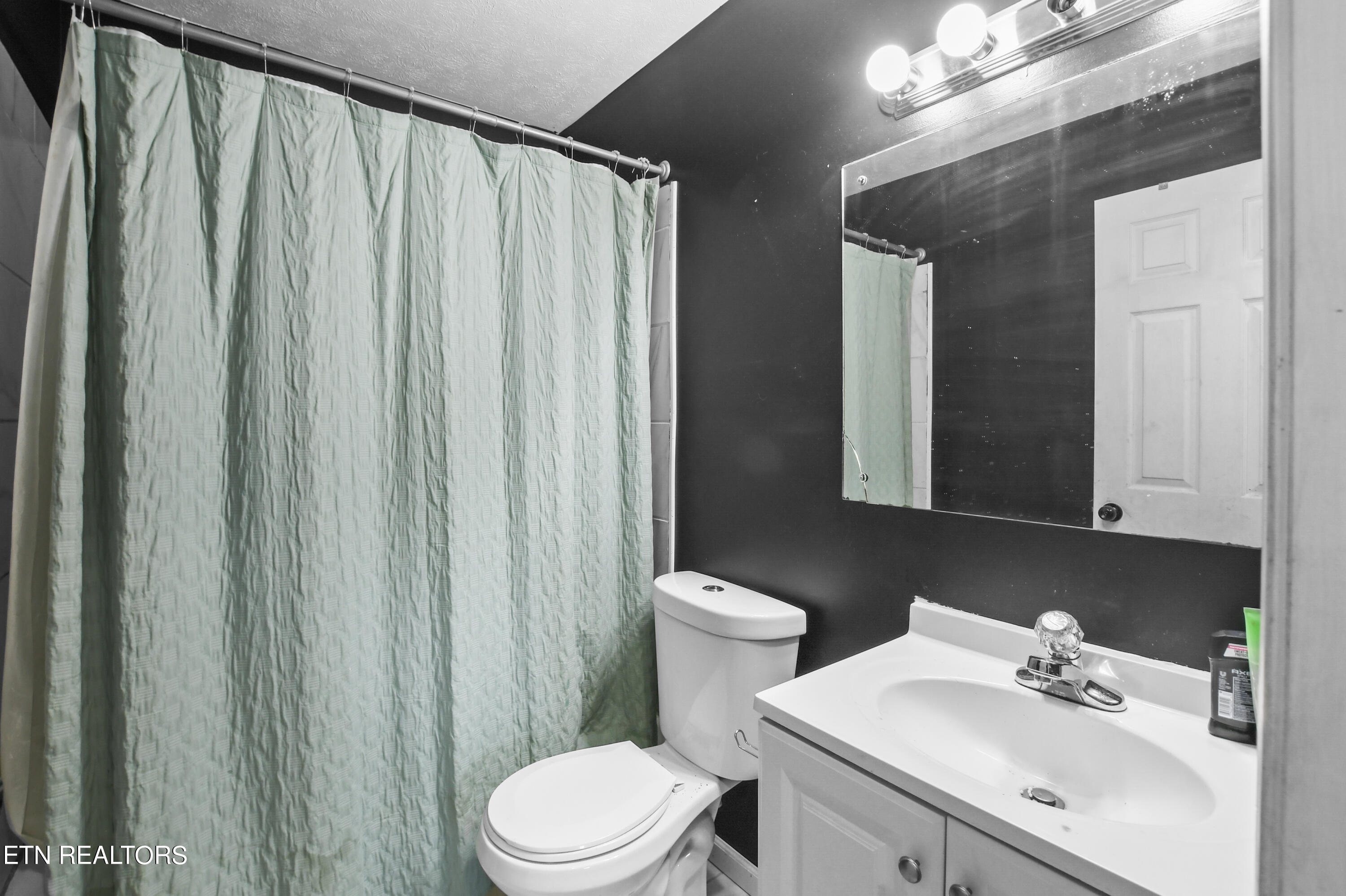 119 Colonial Heights, LaFollette