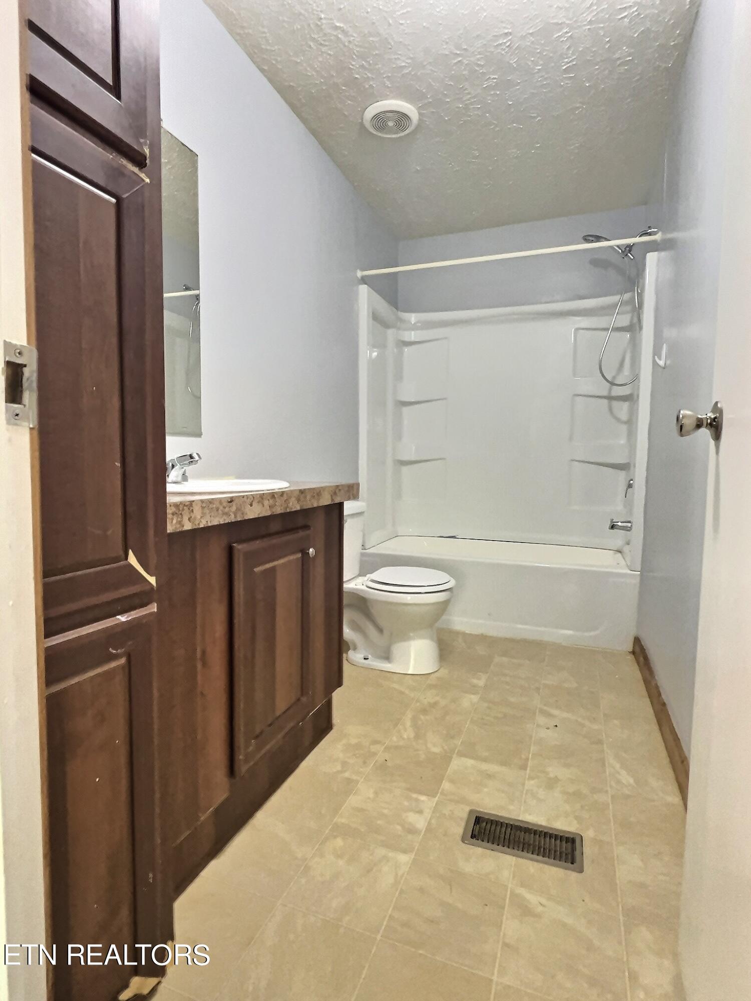 542 Young Rd, LaFollette