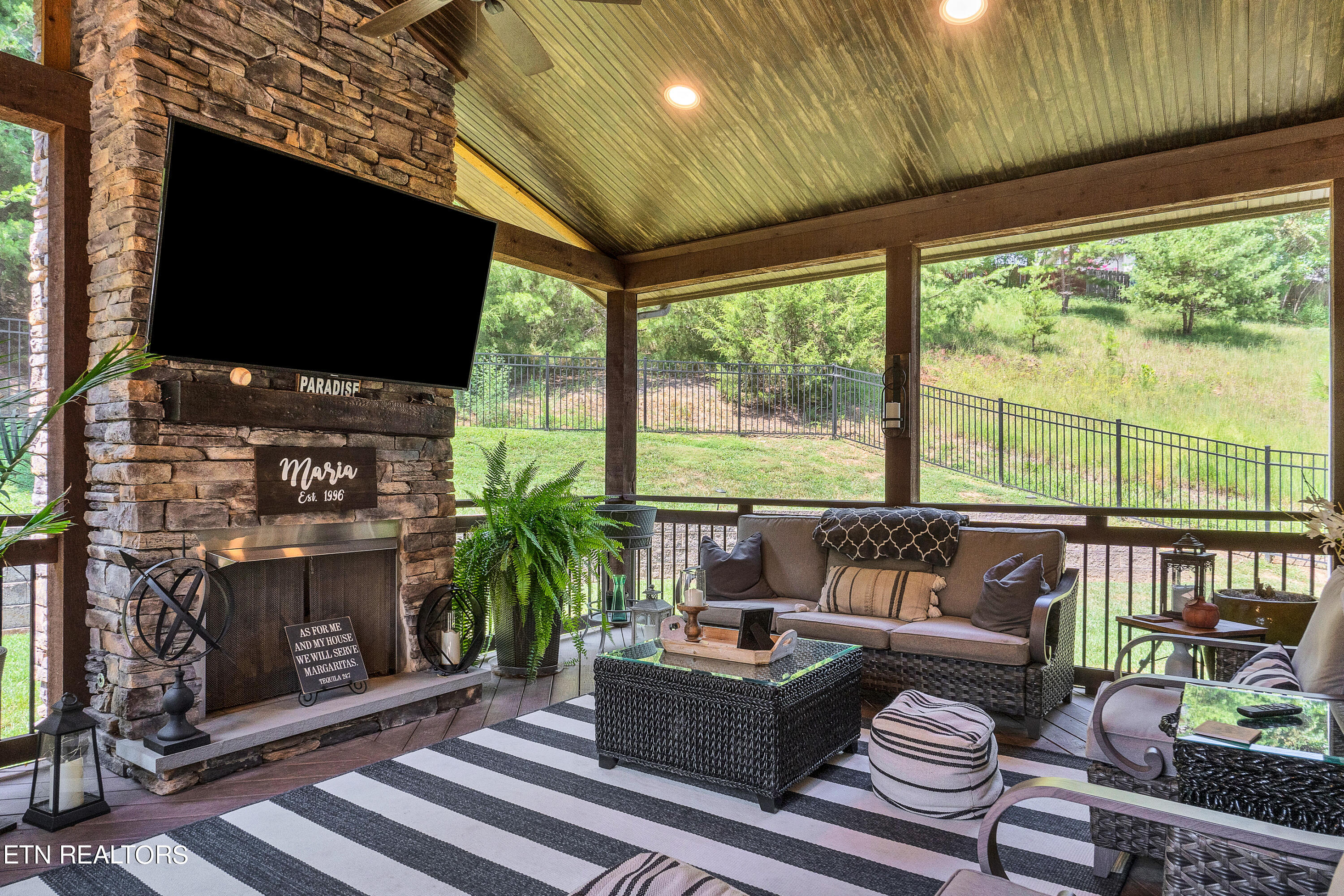 1949 Indian Springs Lane