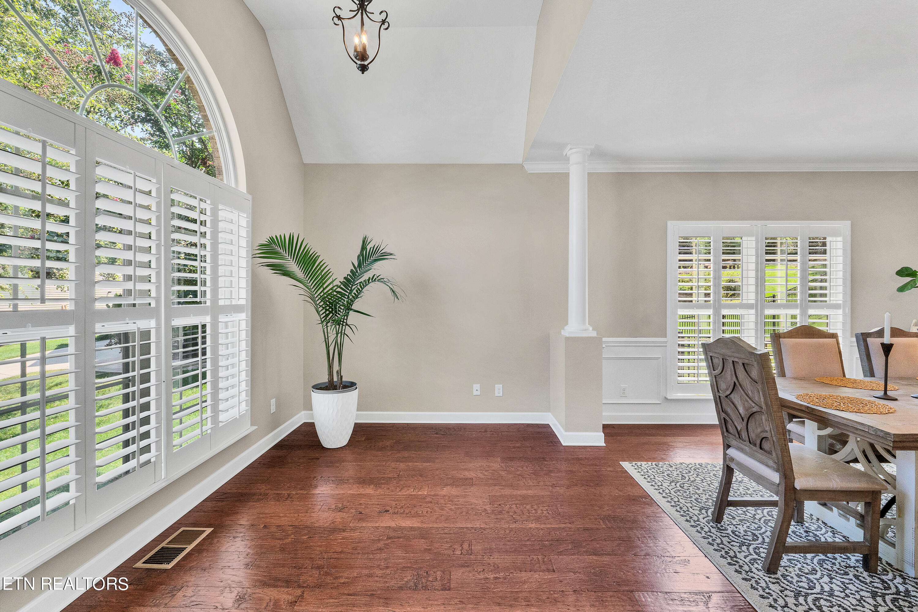 1949 Indian Springs Lane