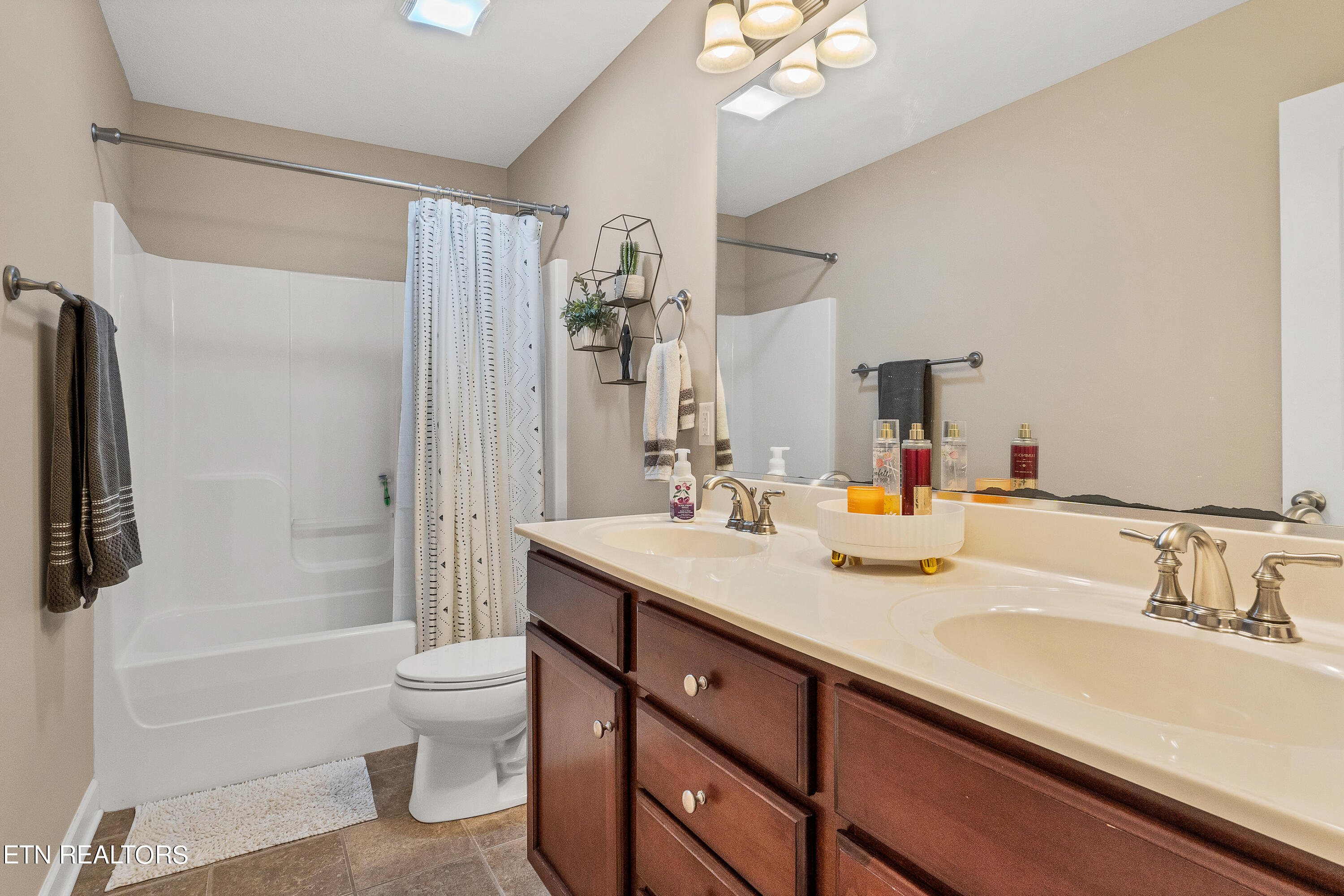 1949 Indian Springs Lane