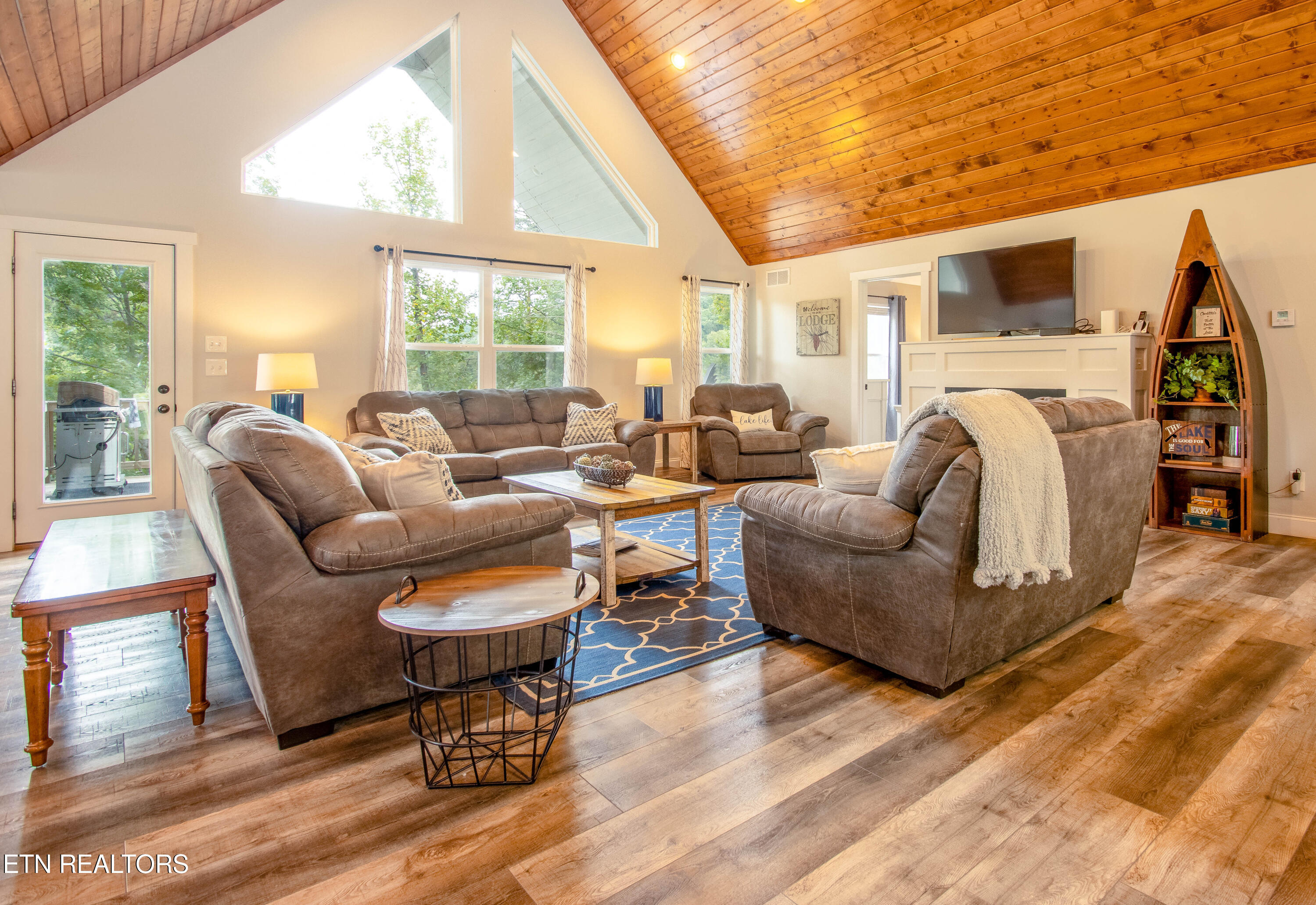 742 Waterfront Tr, LaFollette