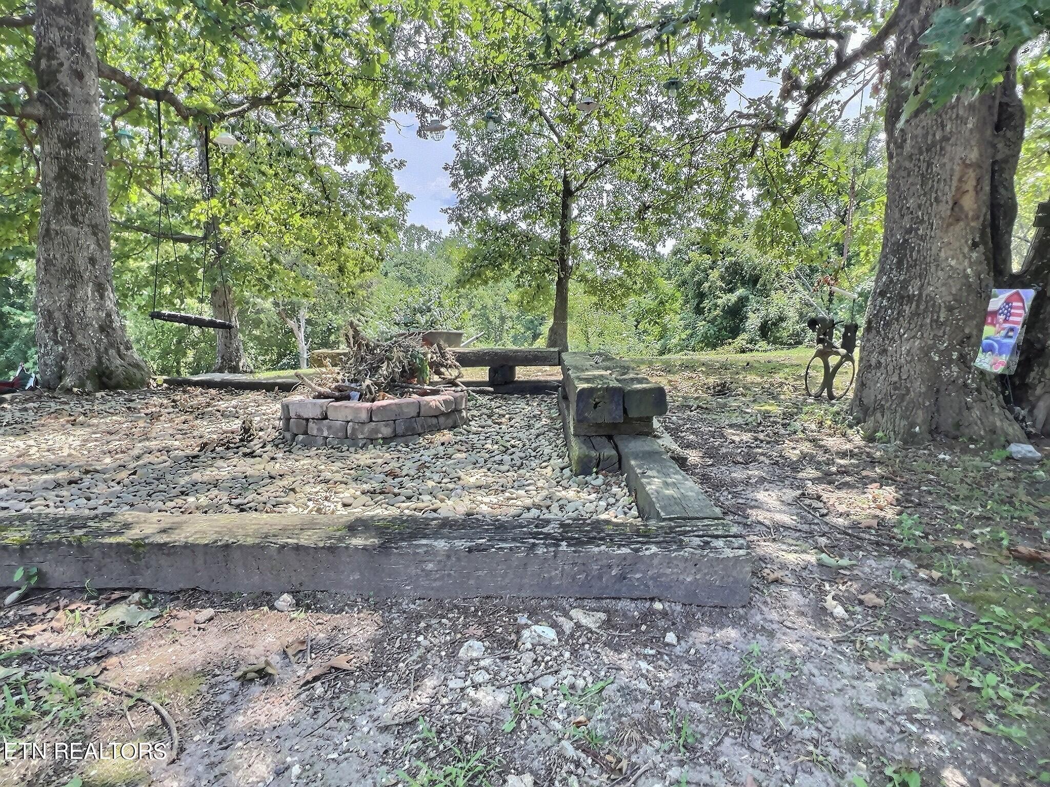 435 Davis Chapel Rd, LaFollette