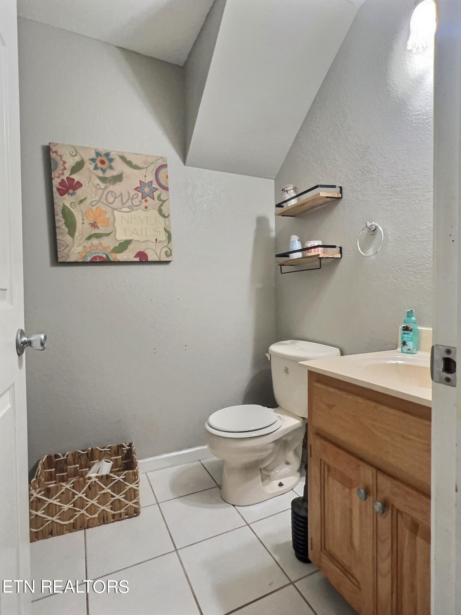 435 Davis Chapel Rd, LaFollette