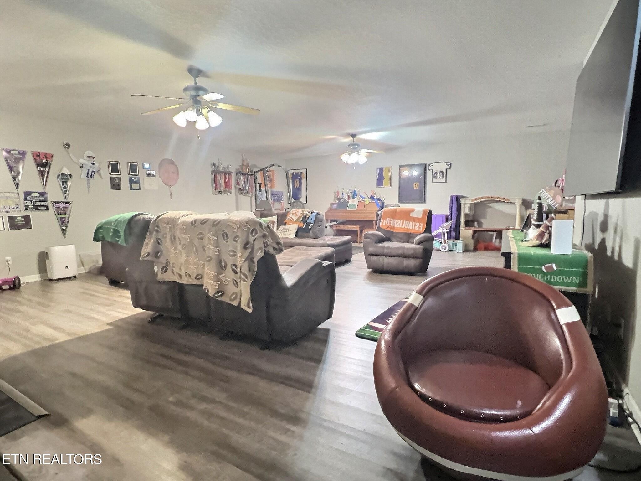 435 Davis Chapel Rd, LaFollette