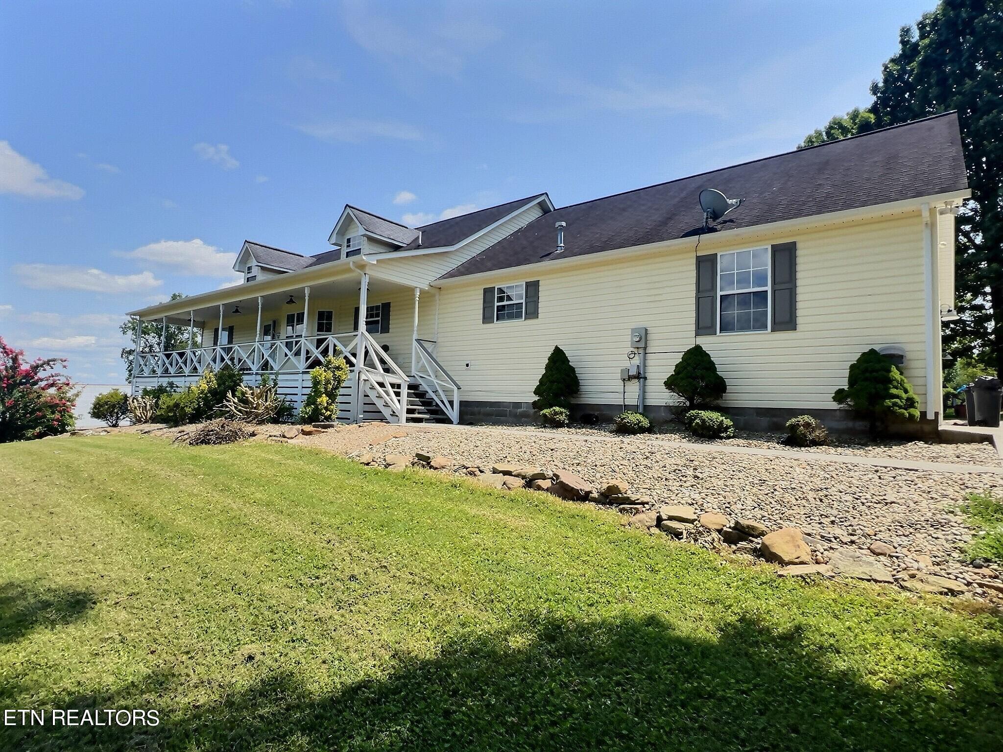 435 Davis Chapel Rd, LaFollette