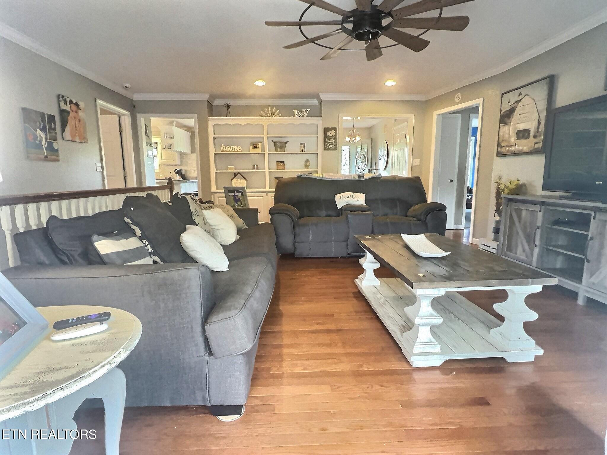 435 Davis Chapel Rd, LaFollette