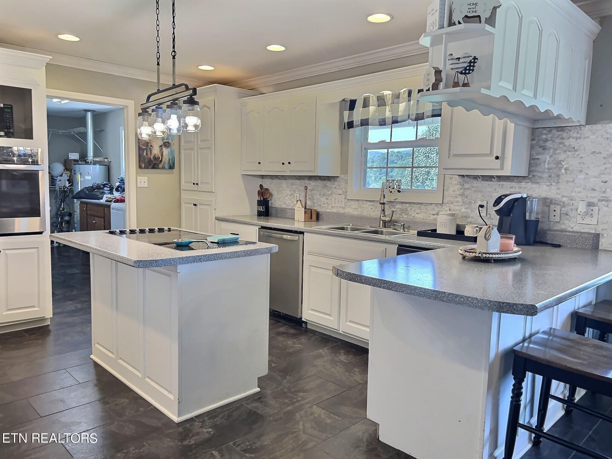 435 Davis Chapel Rd, LaFollette