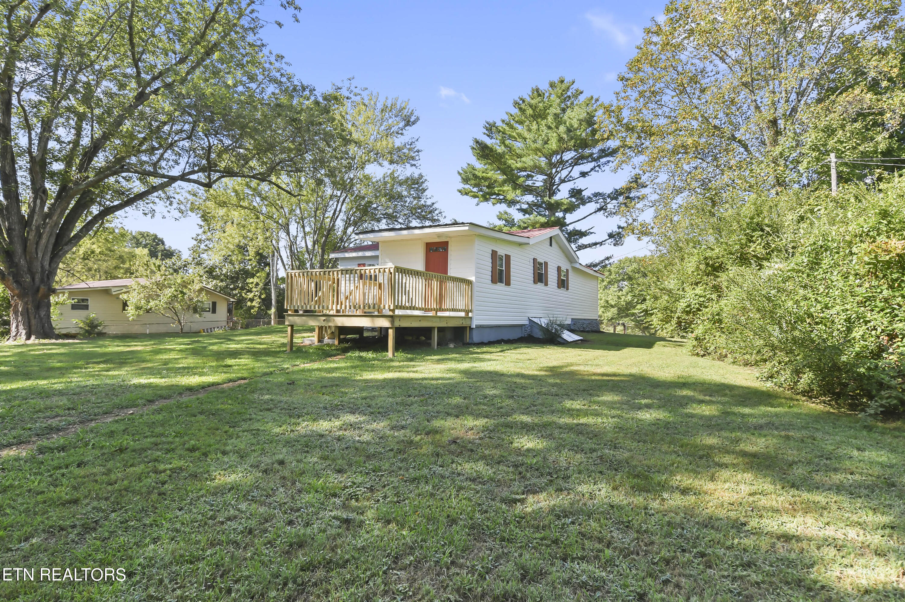 316 Lewis White Lane, LaFollette
