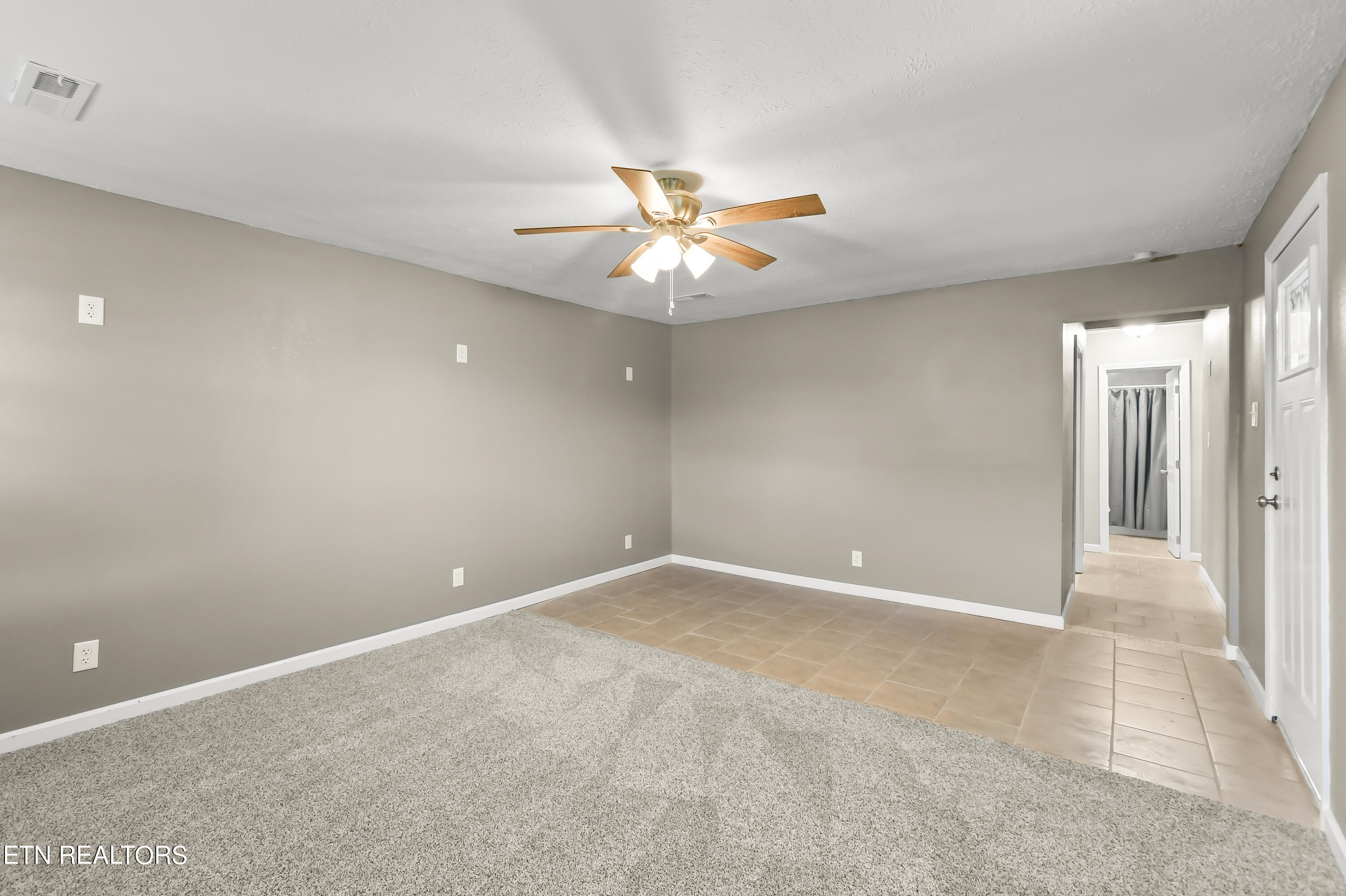 316 Lewis White Lane, LaFollette