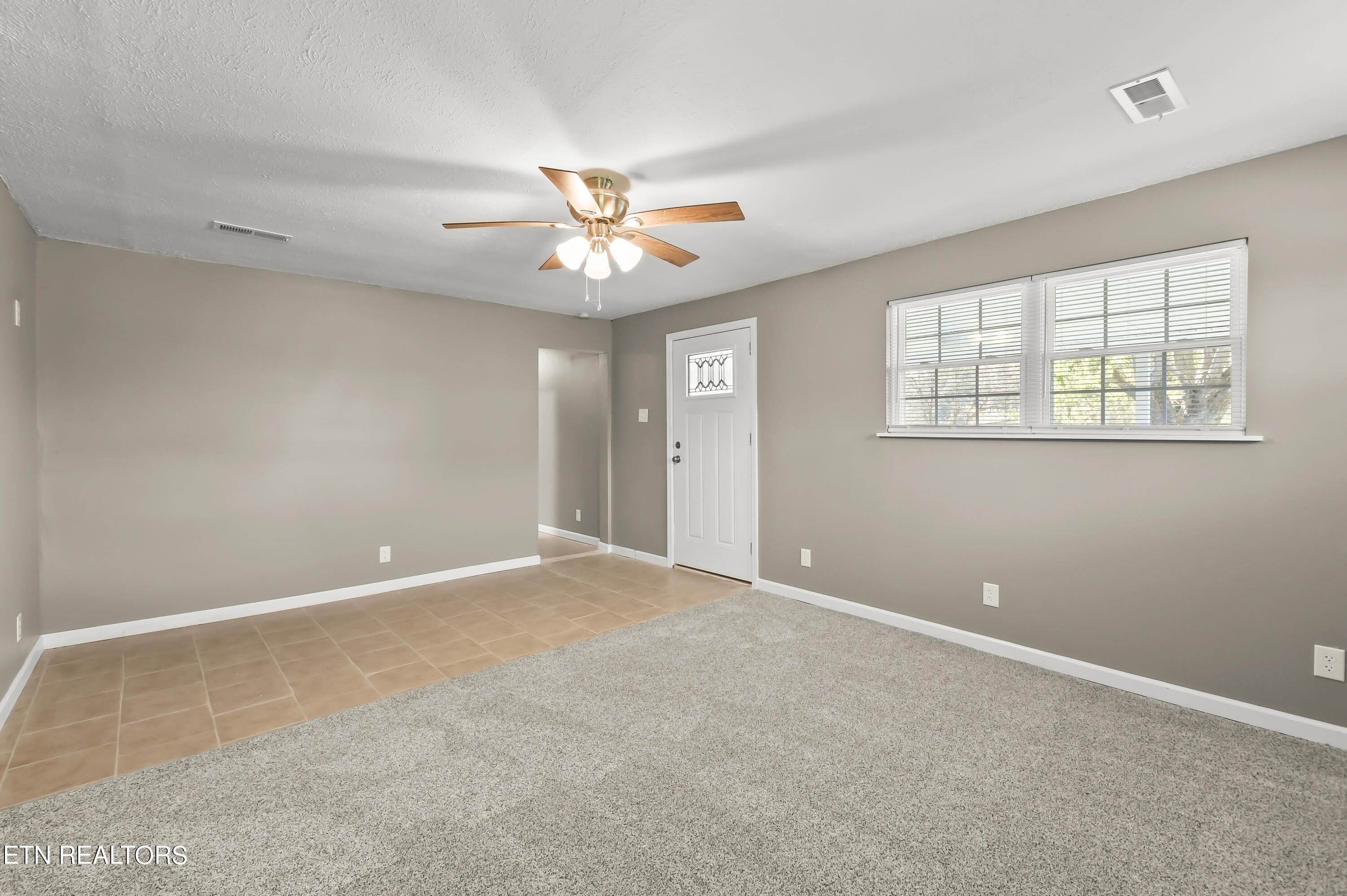 316 Lewis White Lane, LaFollette