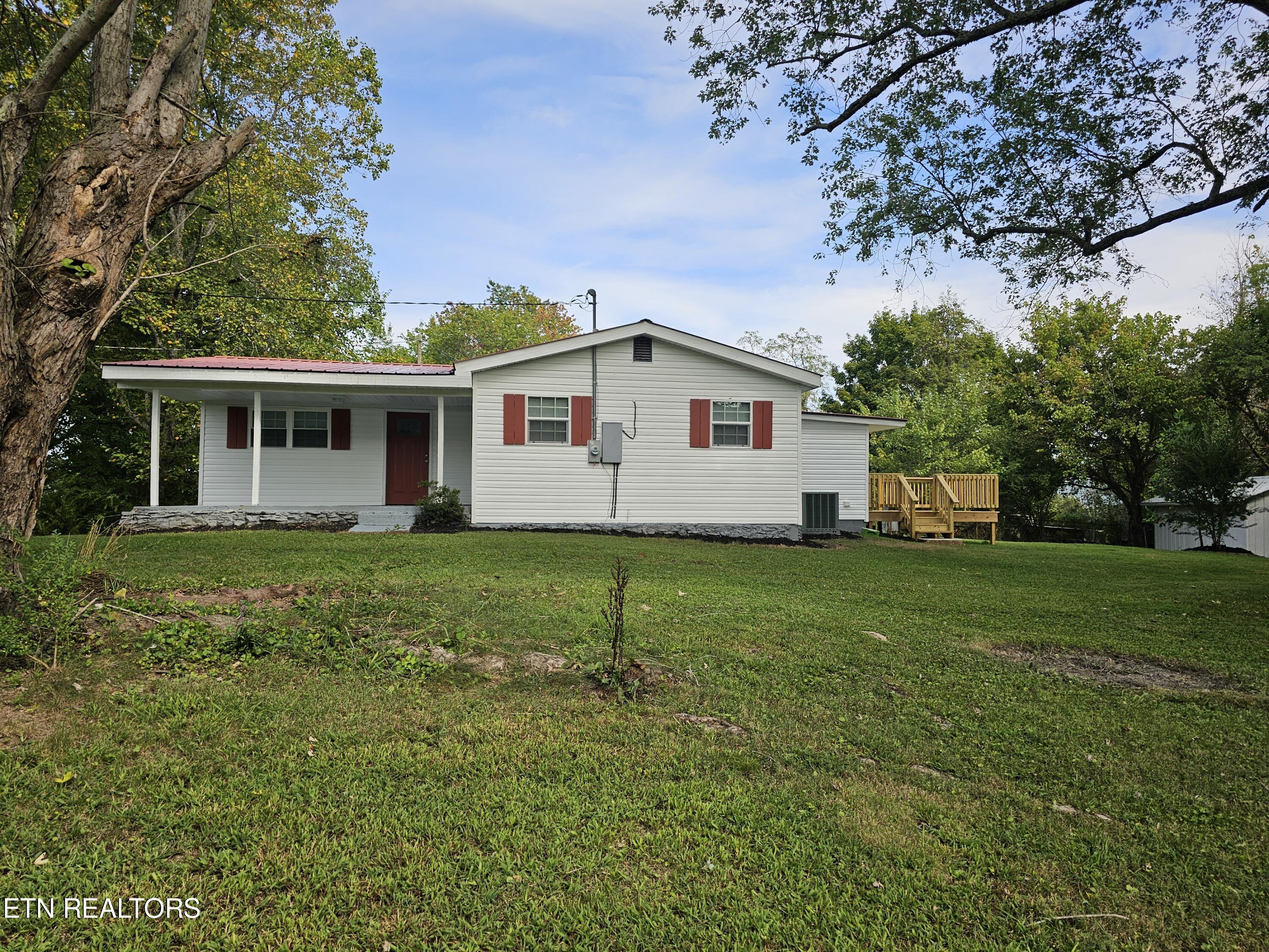 316 Lewis White Lane, LaFollette