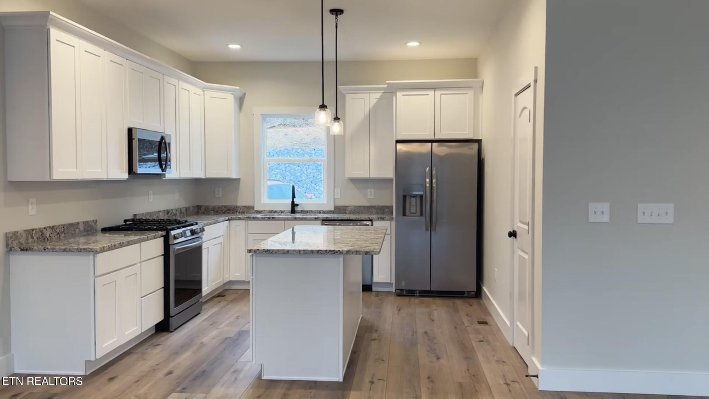 522 Lindsey Mill Circle, 3