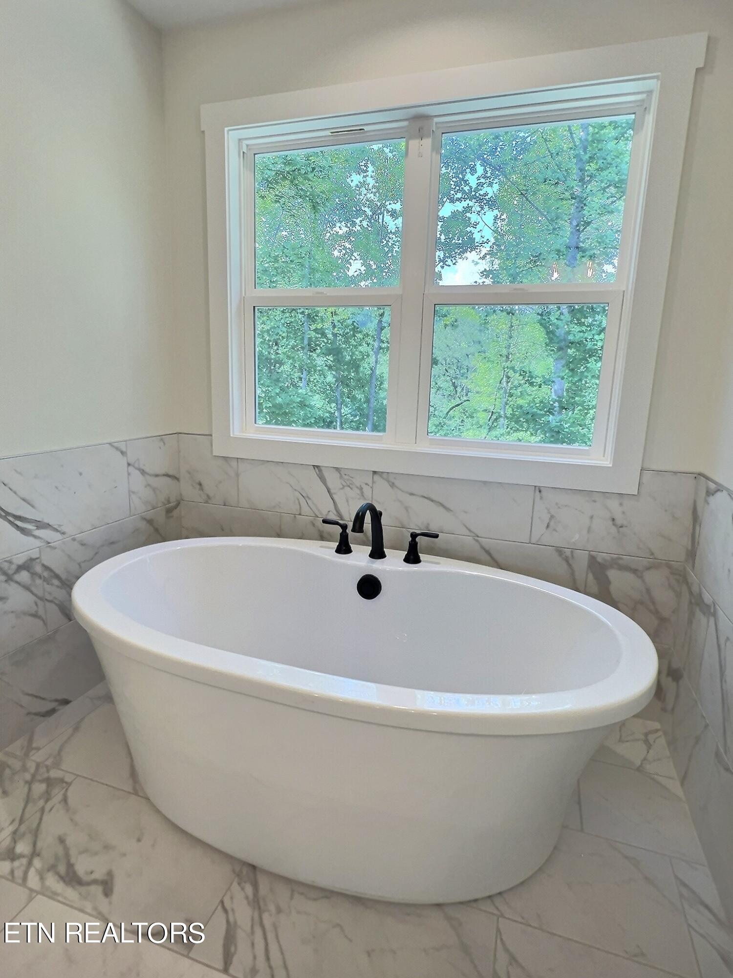 522 Lindsey Mill Circle, 3