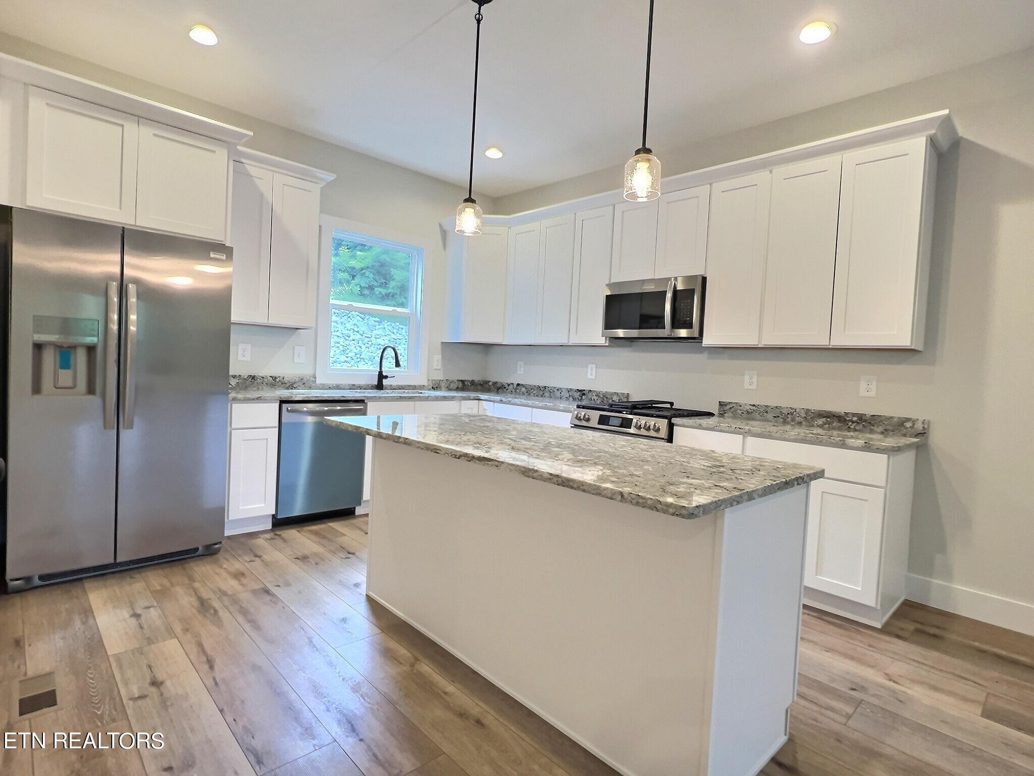 522 Lindsey Mill Circle, 3