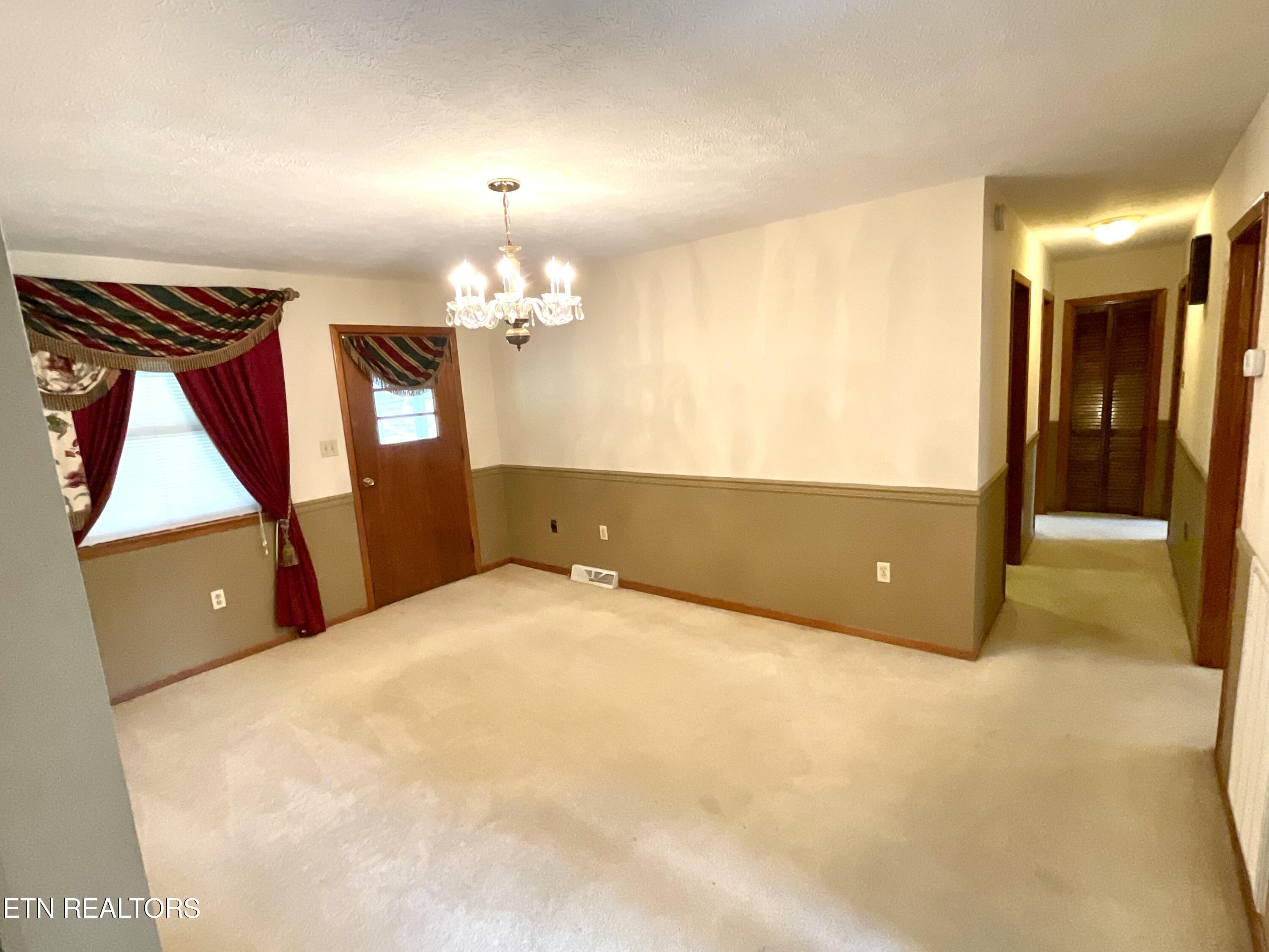 110 E Morningside Park, LaFollette