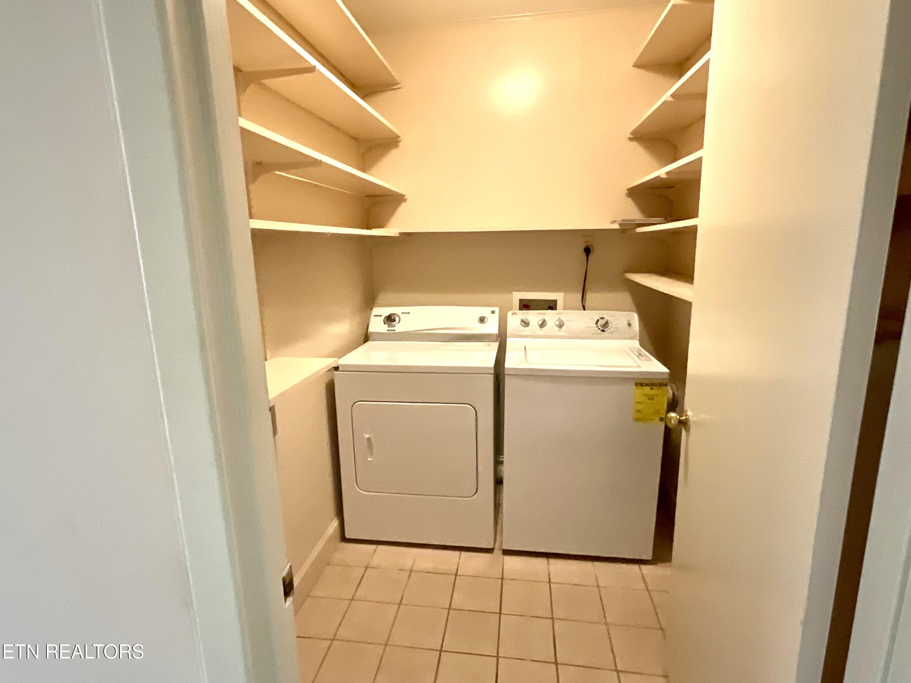 110 E Morningside Park, LaFollette