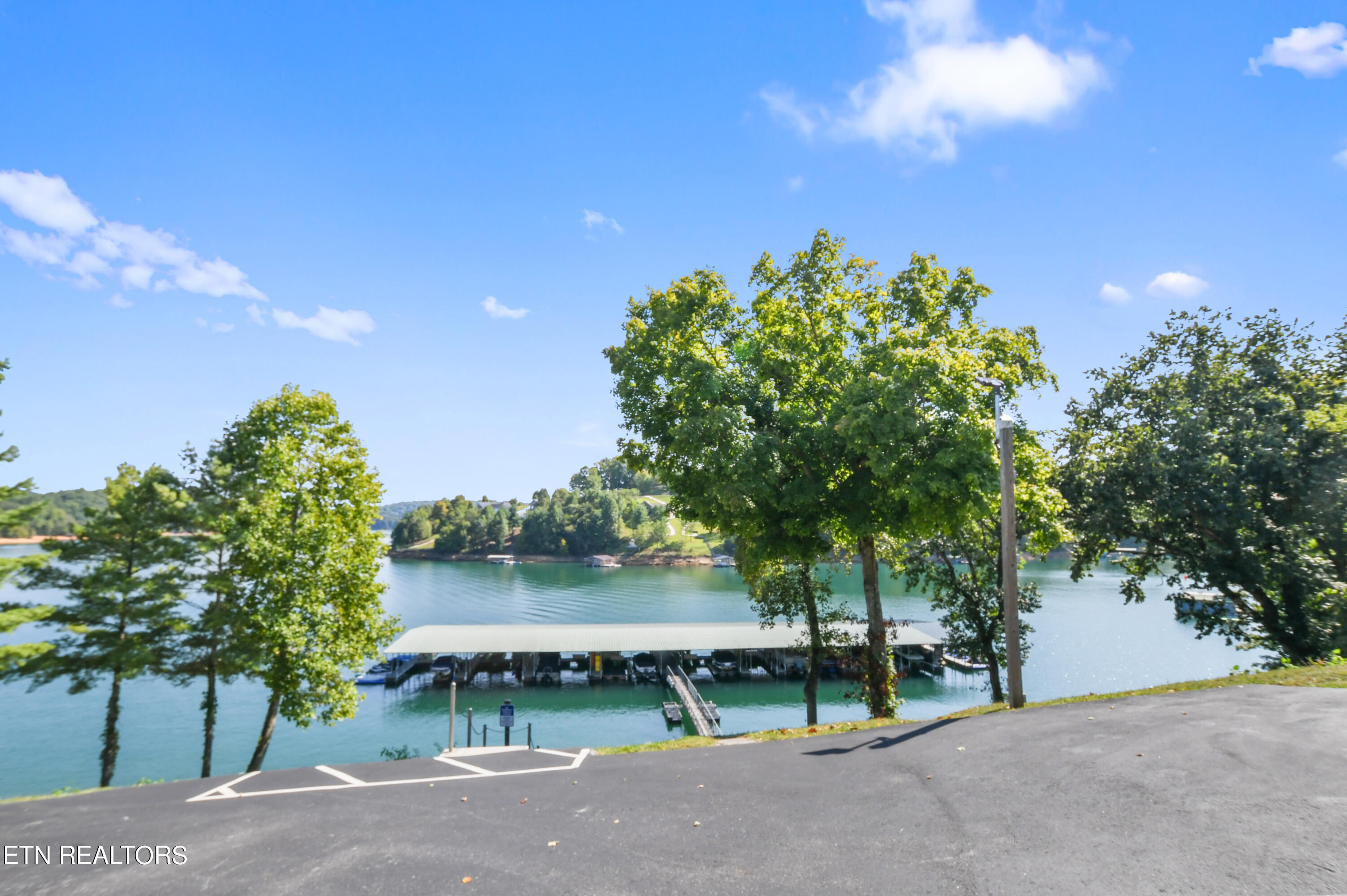 700 Shanghai Landing Lane, 9, LaFollette Unit: 9