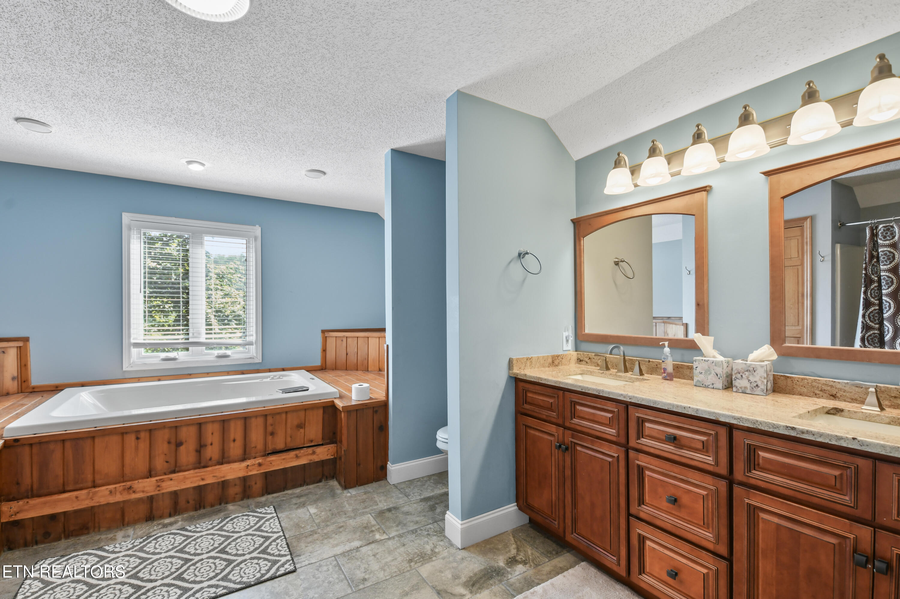 700 Shanghai Landing Lane, 9, LaFollette Unit: 9