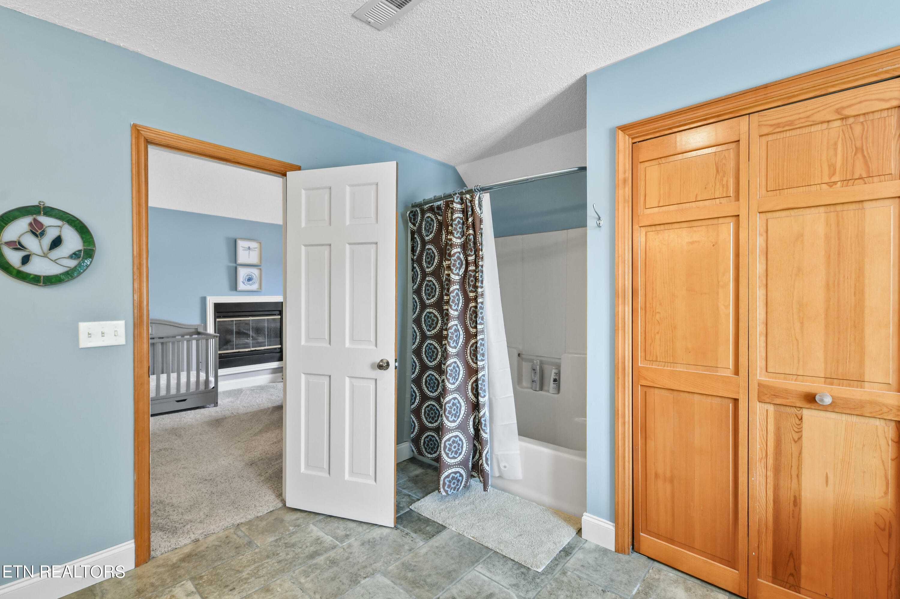 700 Shanghai Landing Lane, 9, LaFollette Unit: 9