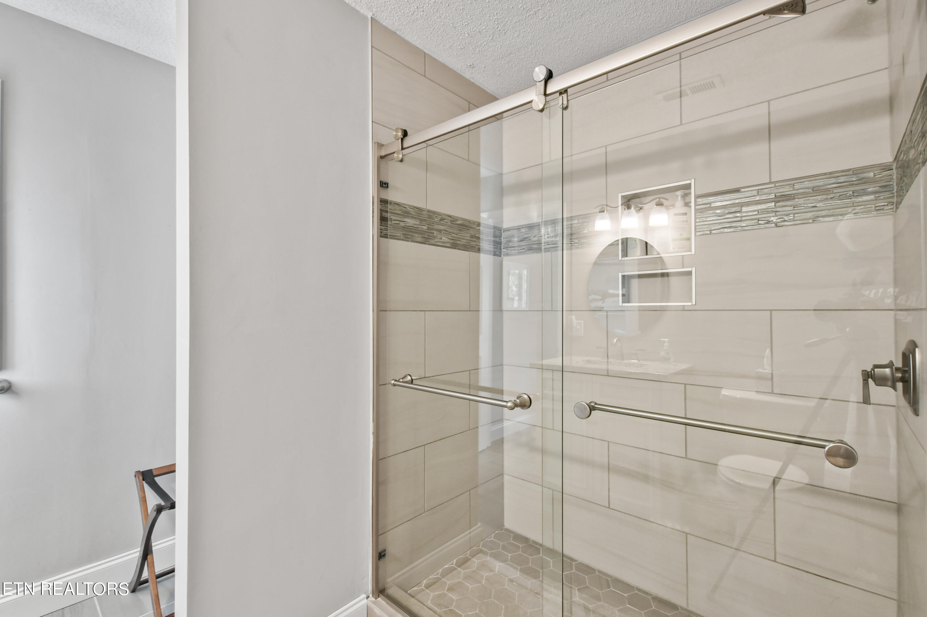 700 Shanghai Landing Lane, 9, LaFollette Unit: 9