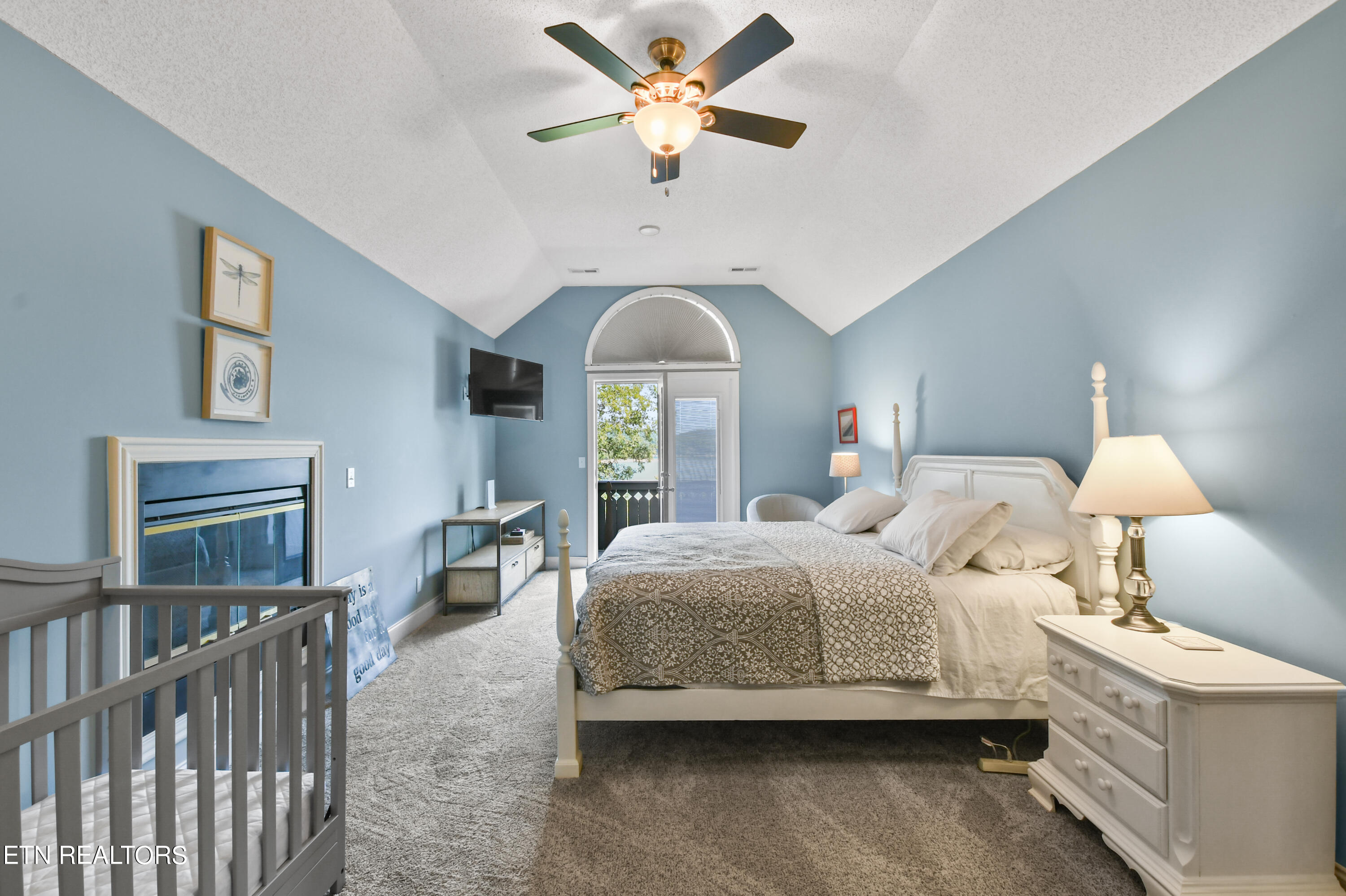 700 Shanghai Landing Lane, 9, LaFollette Unit: 9