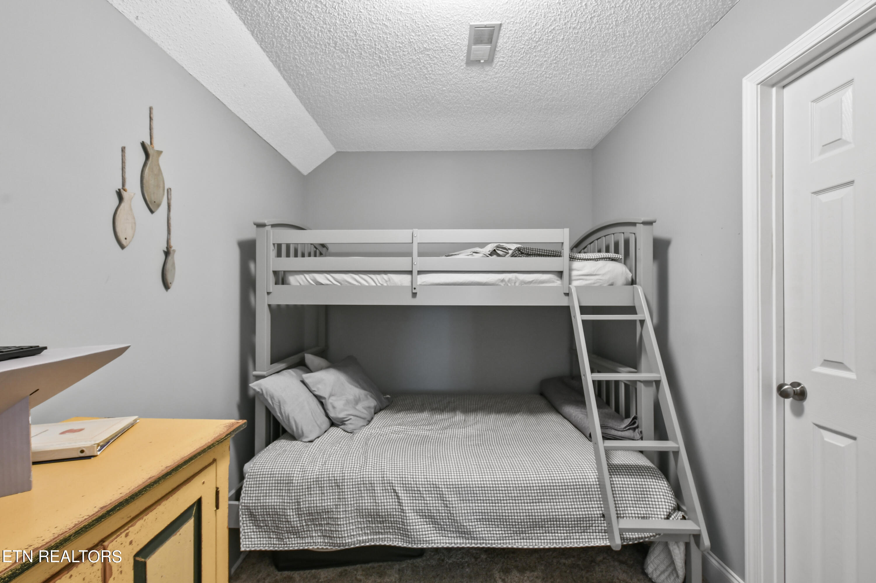 700 Shanghai Landing Lane, 9, LaFollette Unit: 9