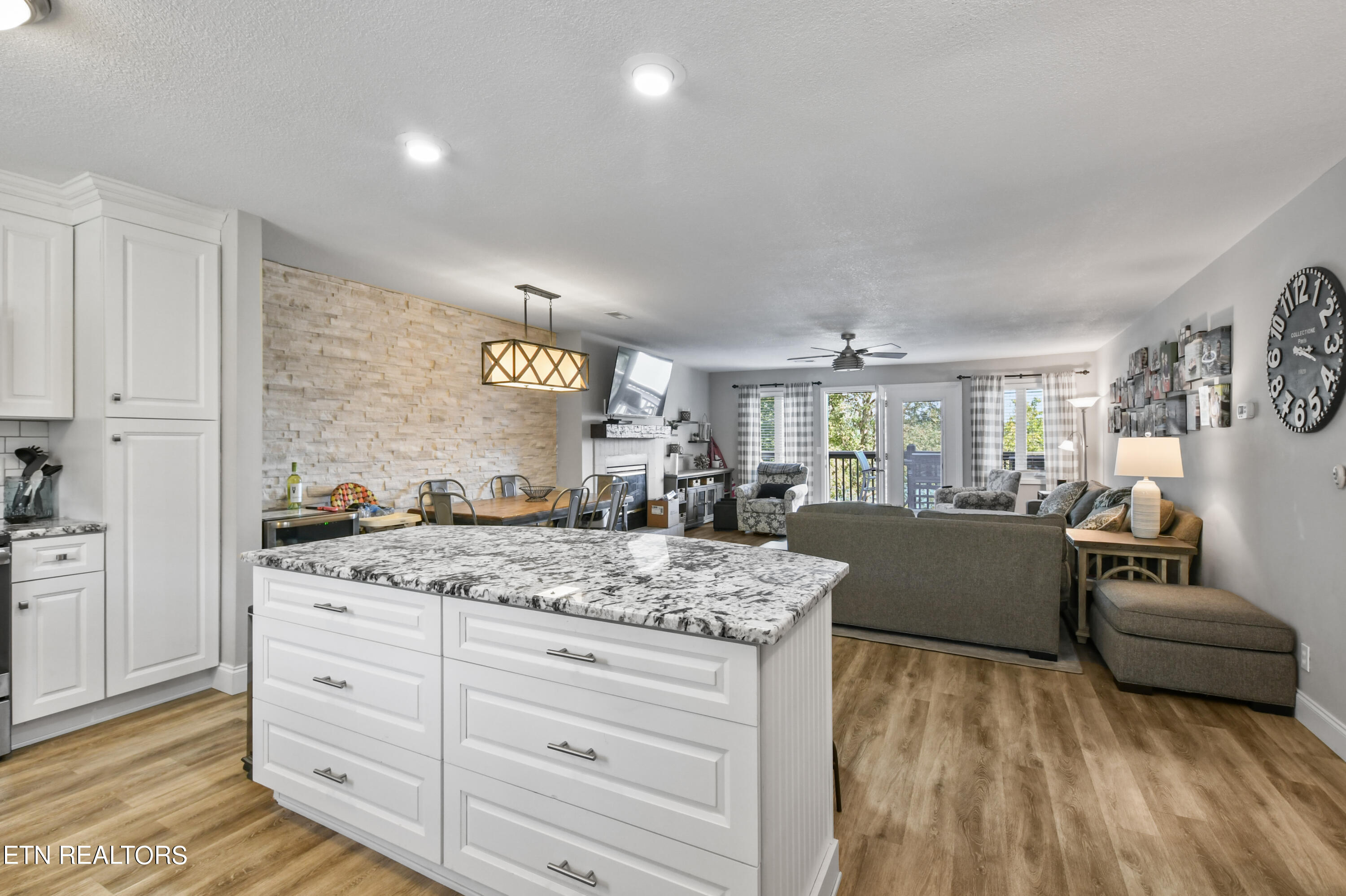 700 Shanghai Landing Lane, 9, LaFollette Unit: 9