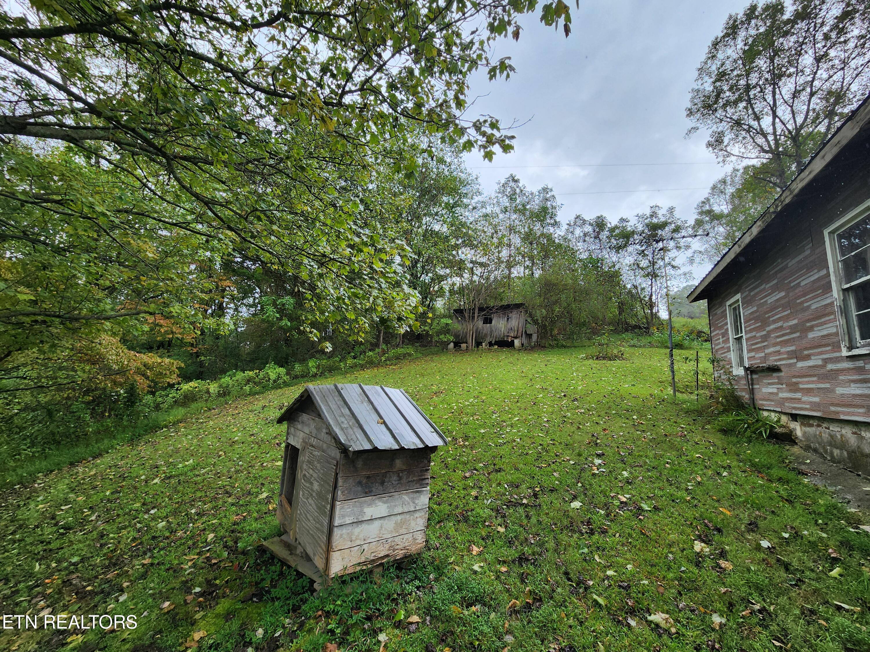 442 Parker Rd, LaFollette