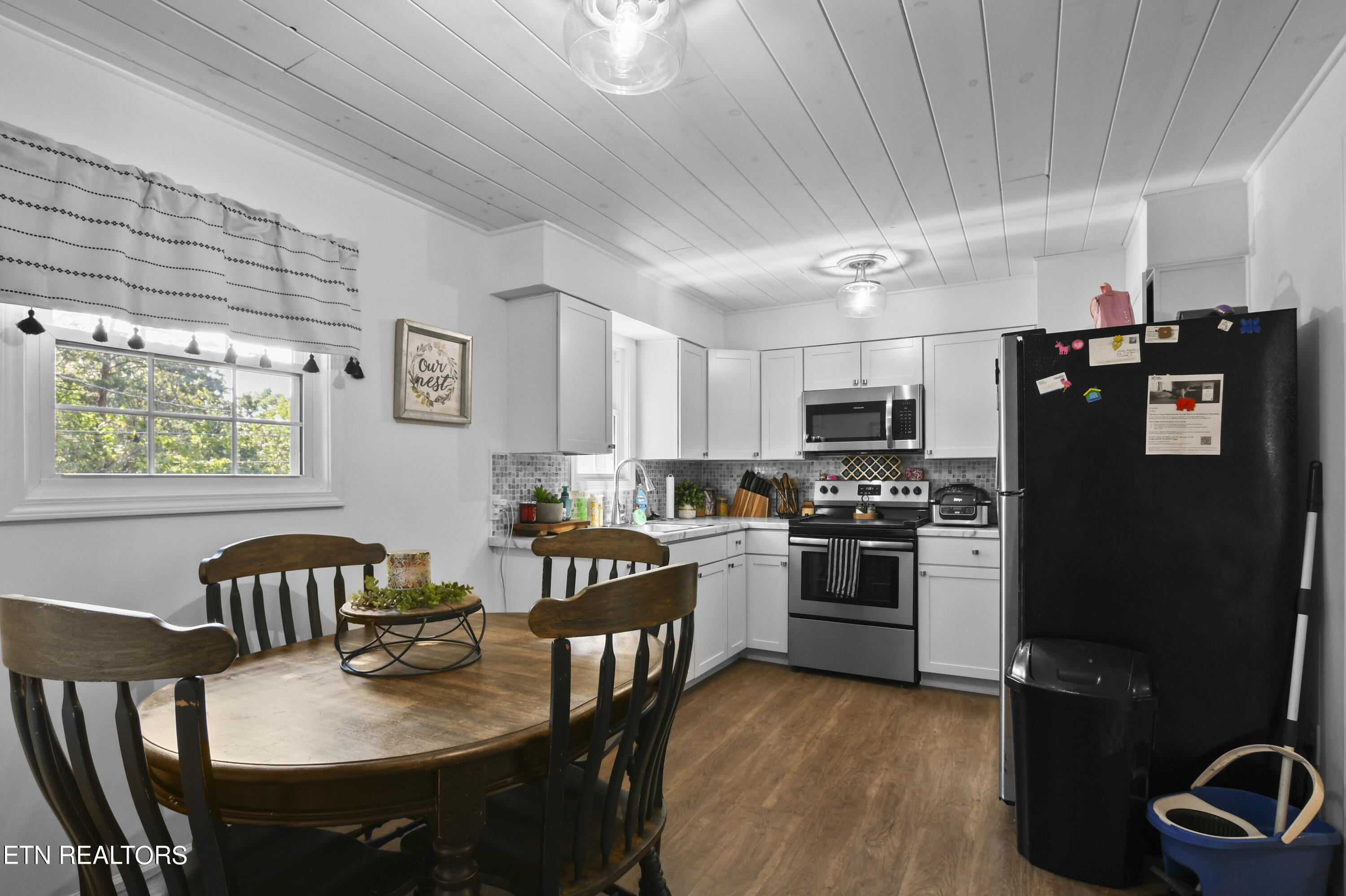 116 Tan Bark Lane, LaFollette