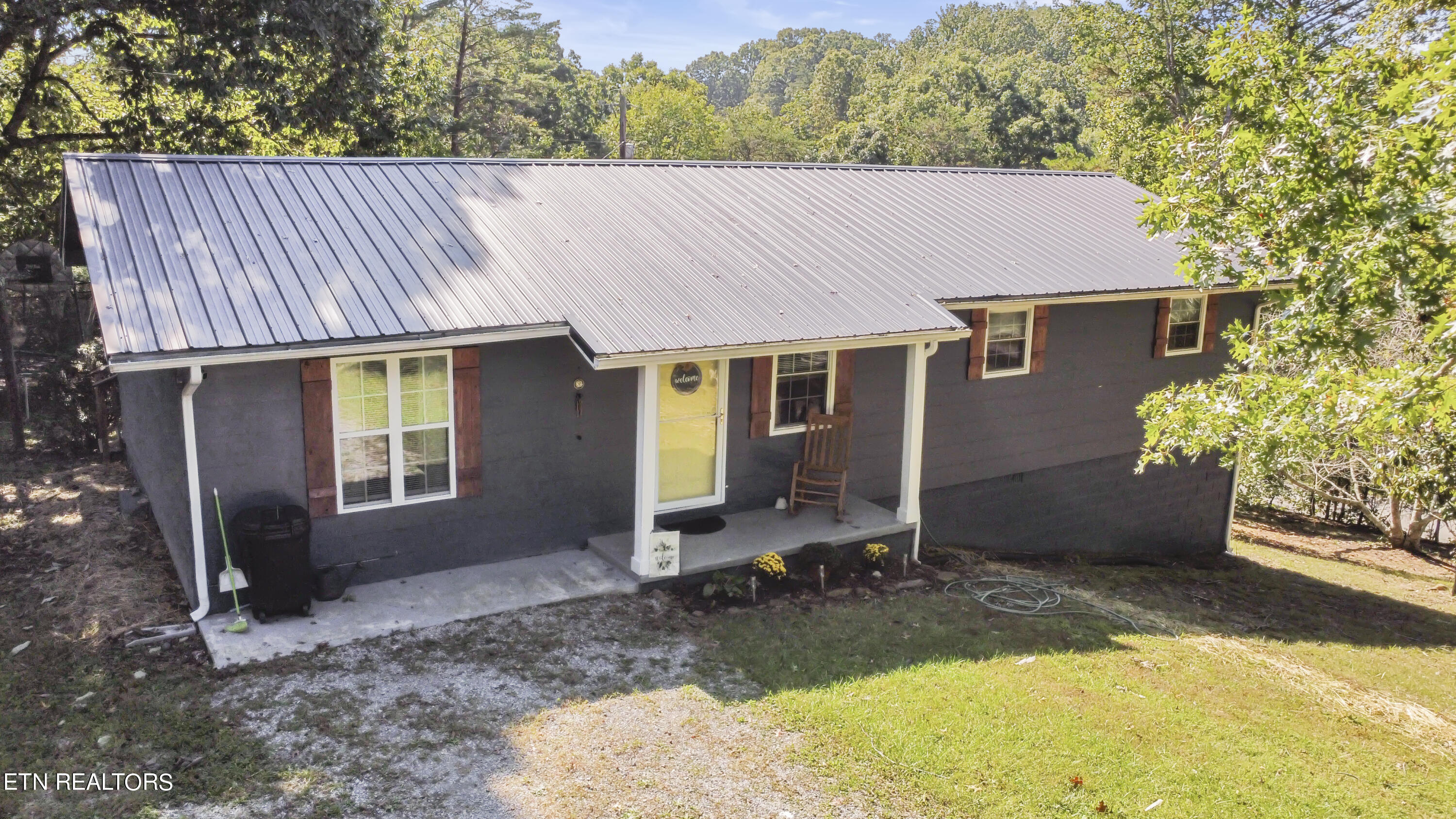 116 Tan Bark Lane, LaFollette