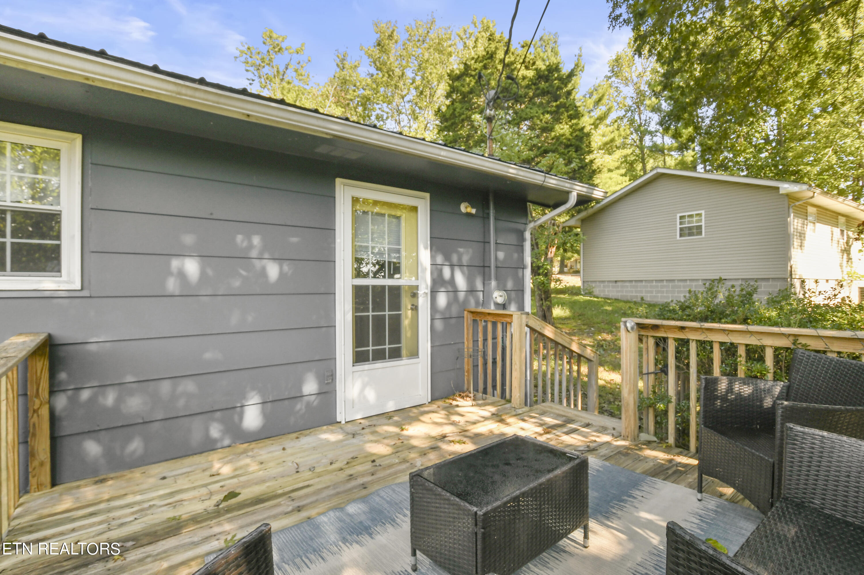 116 Tan Bark Lane, LaFollette