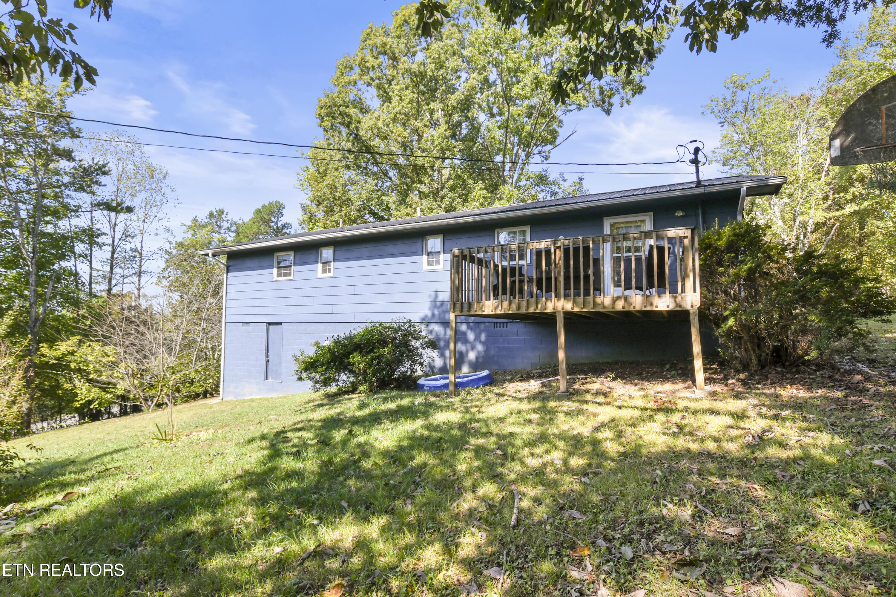 116 Tan Bark Lane, LaFollette