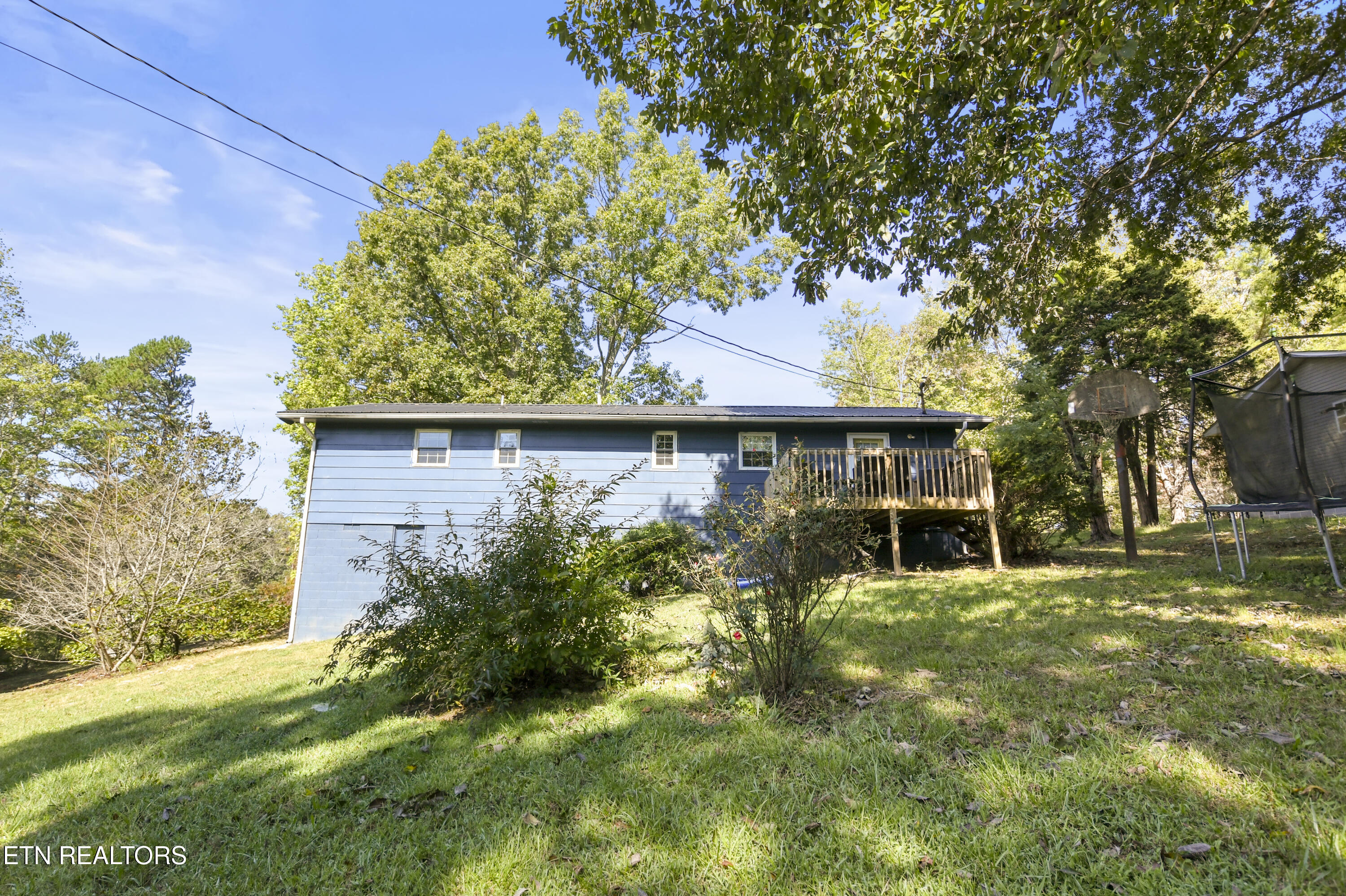 116 Tan Bark Lane, LaFollette