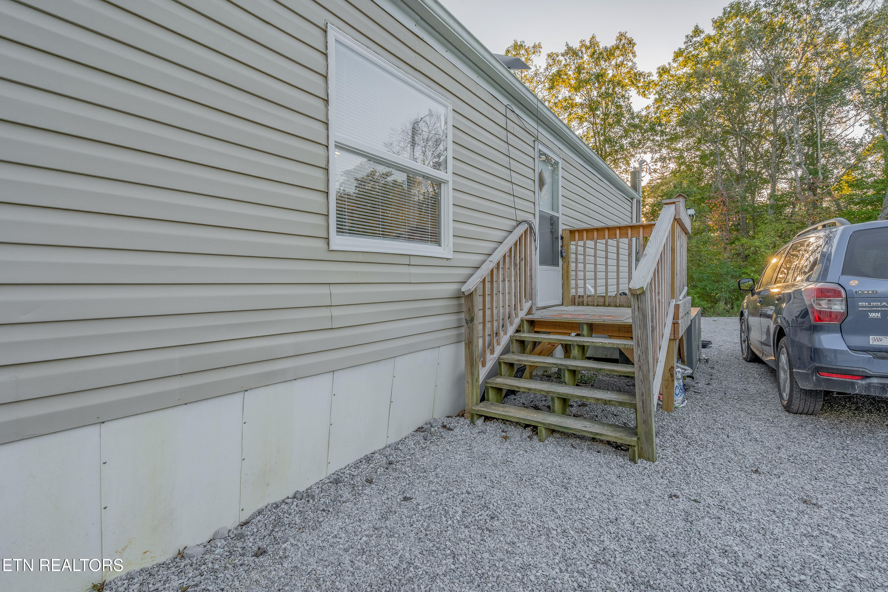 176 Woodfield Lane, LaFollette