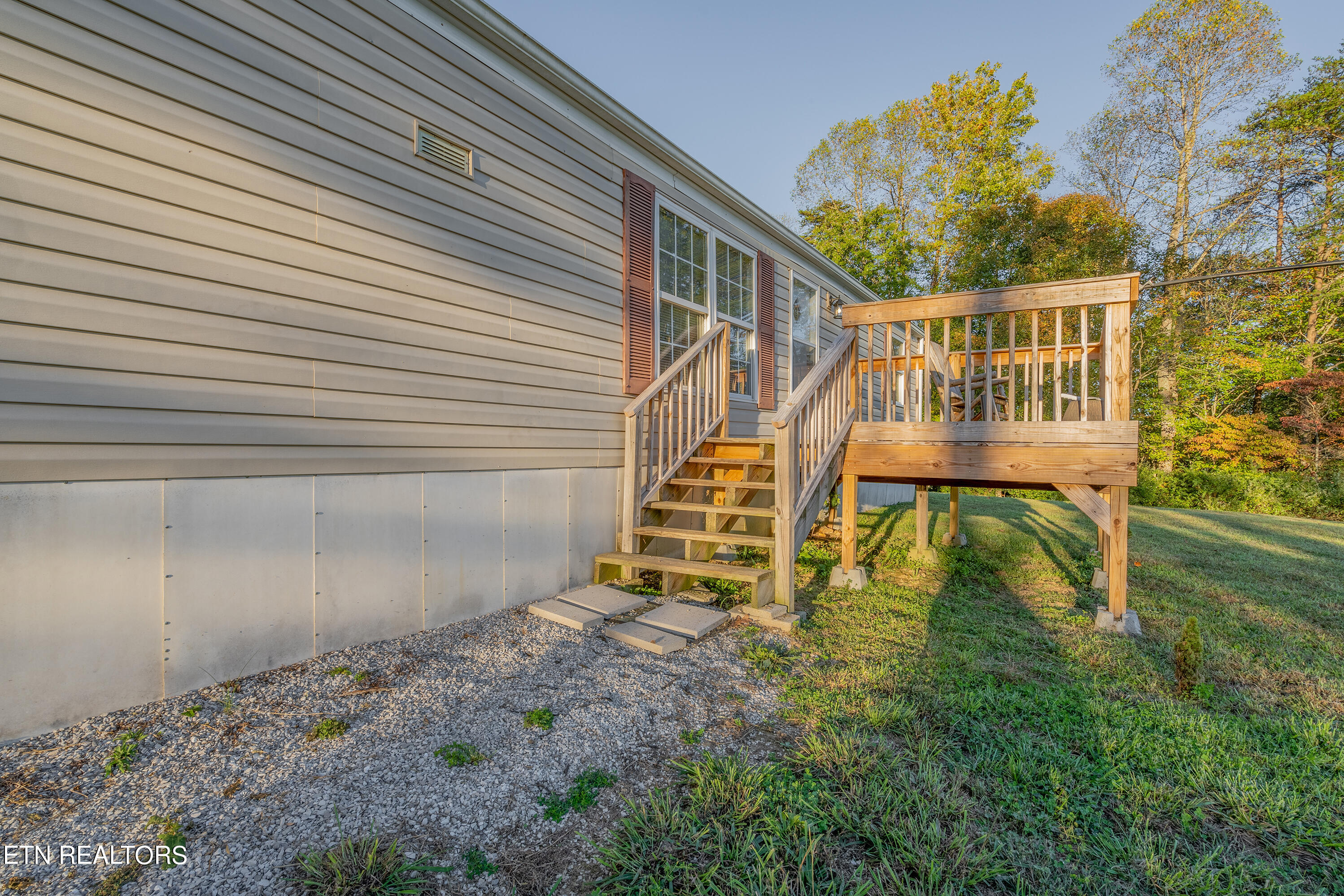 176 Woodfield Lane, LaFollette