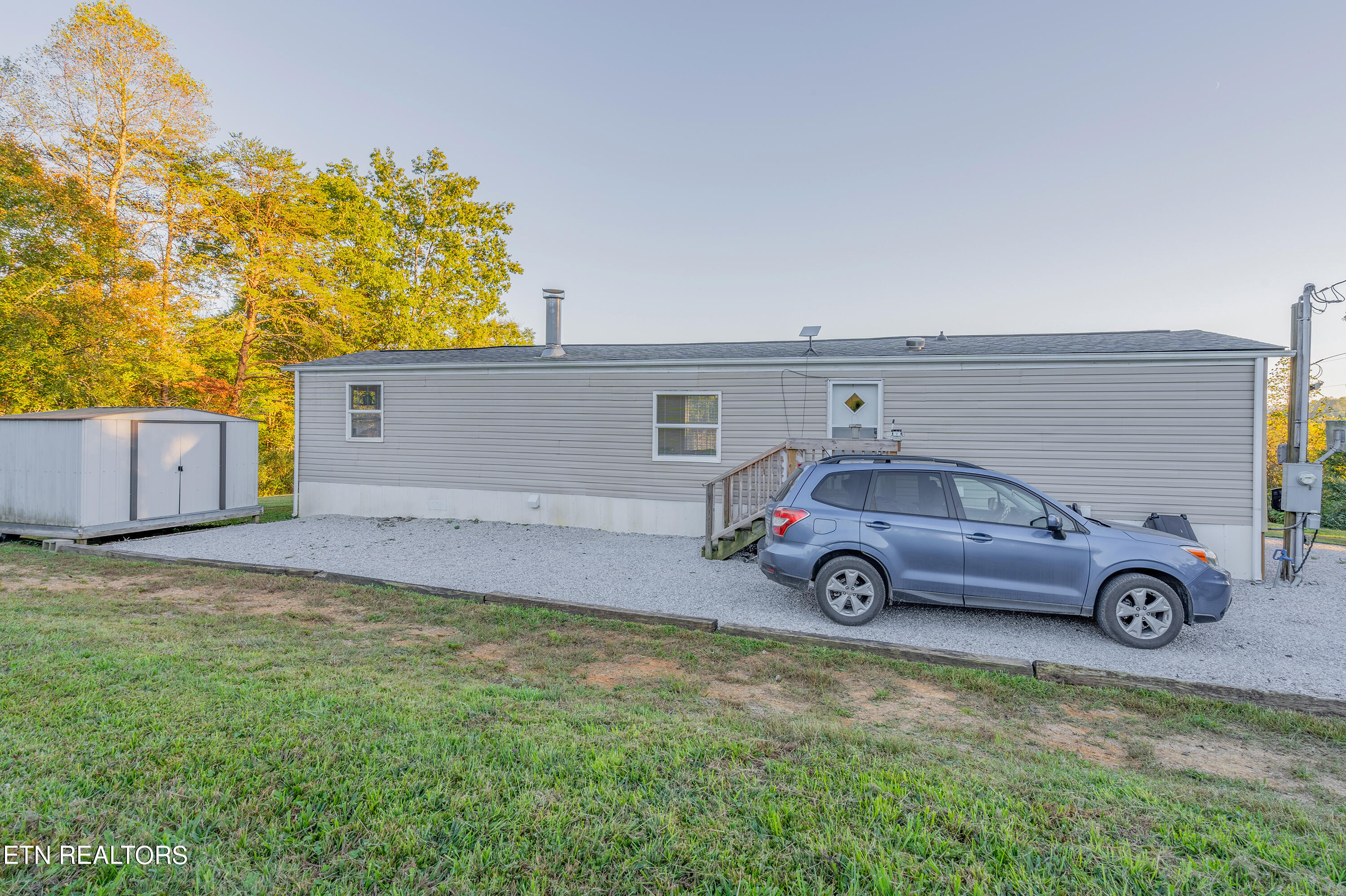 176 Woodfield Lane, LaFollette